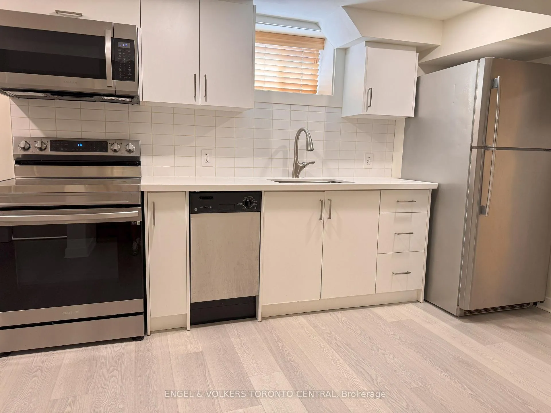 Photo 2 of Unit Basement, 6 Westview Boulevard, Toronto, O'Connor-Parkview — HOMEH