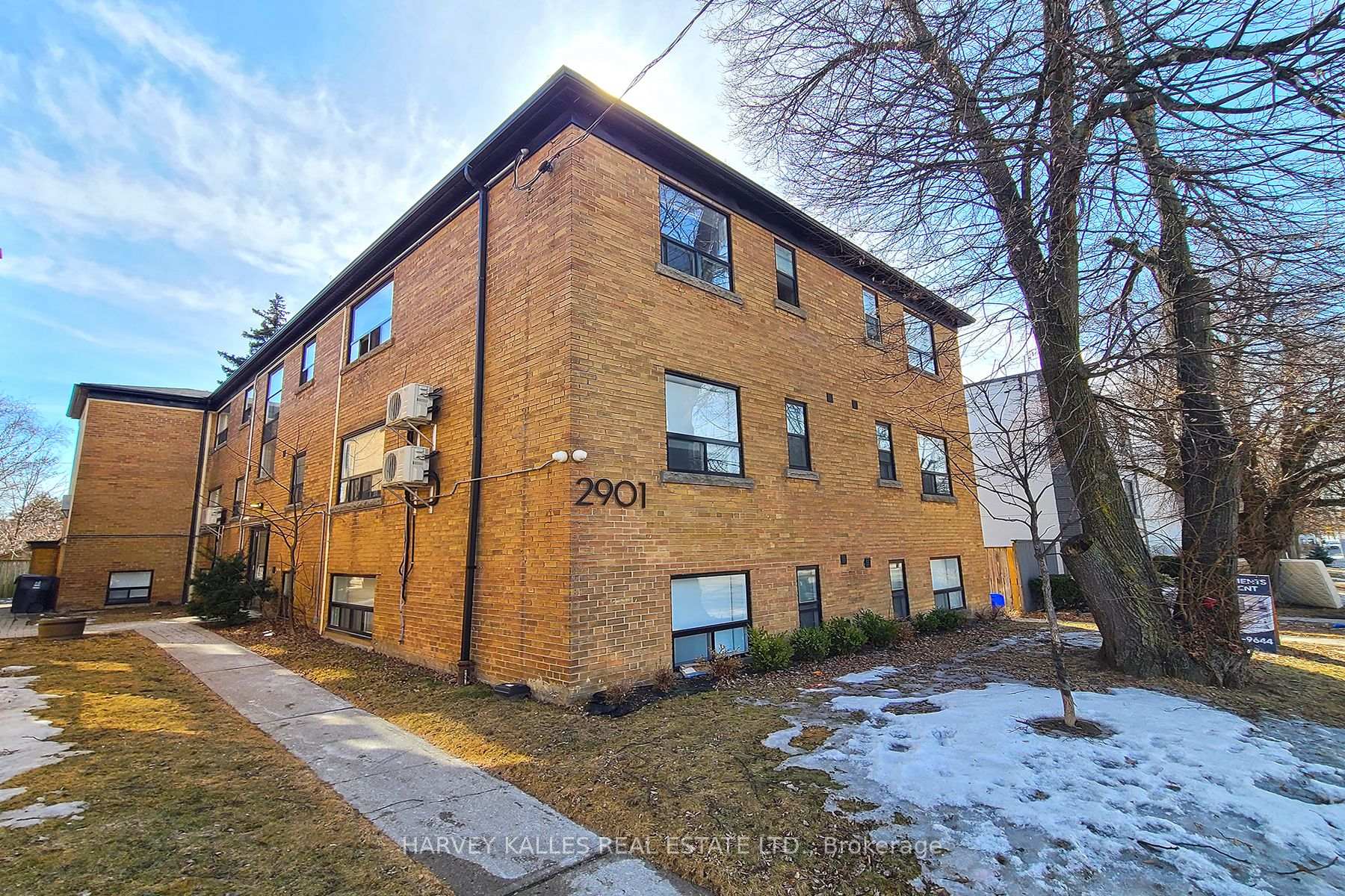 Photo 1 of Unit 10, 2901 St Clair Avenue E, Toronto, O'Connor-Parkview — HOMEH