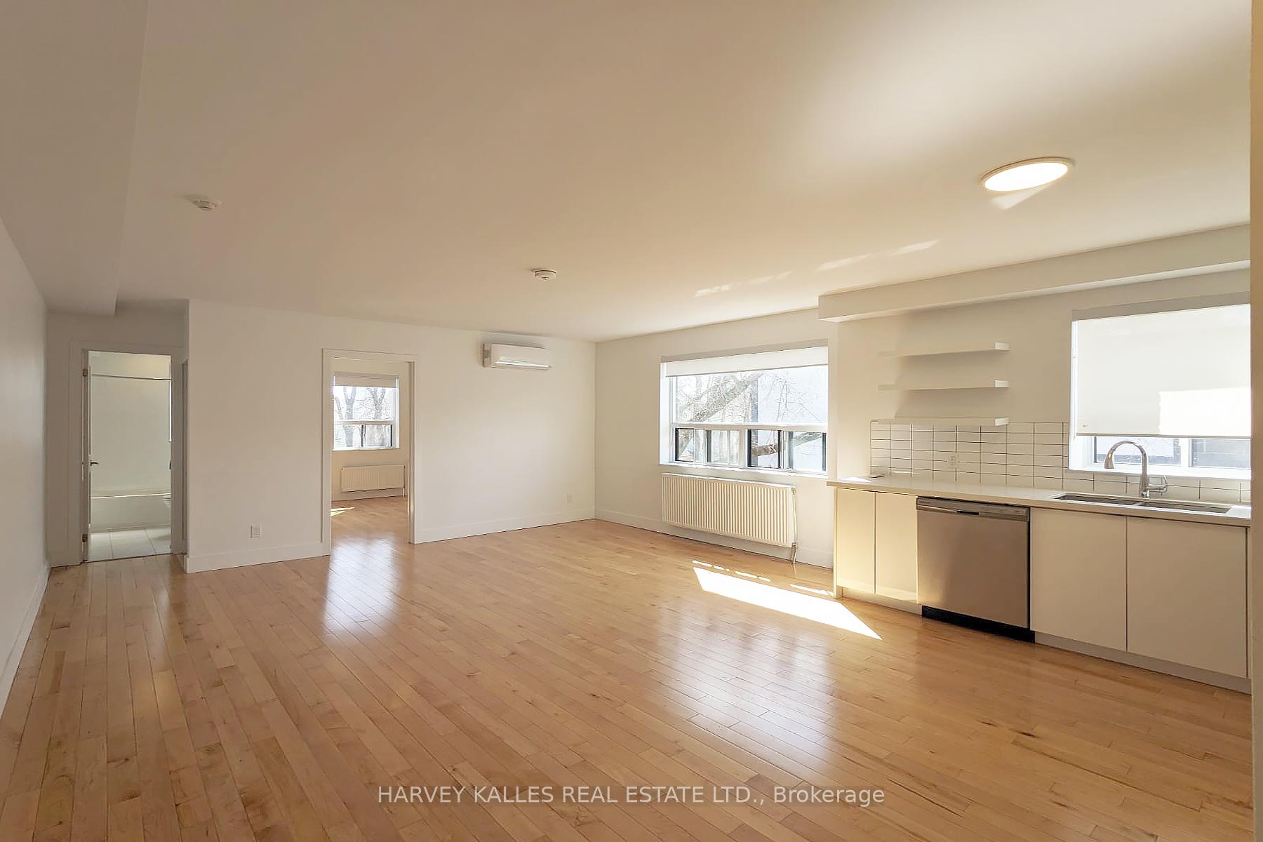 Photo 3 of Unit 10, 2901 St Clair Avenue E, Toronto, O'Connor-Parkview — HOMEH