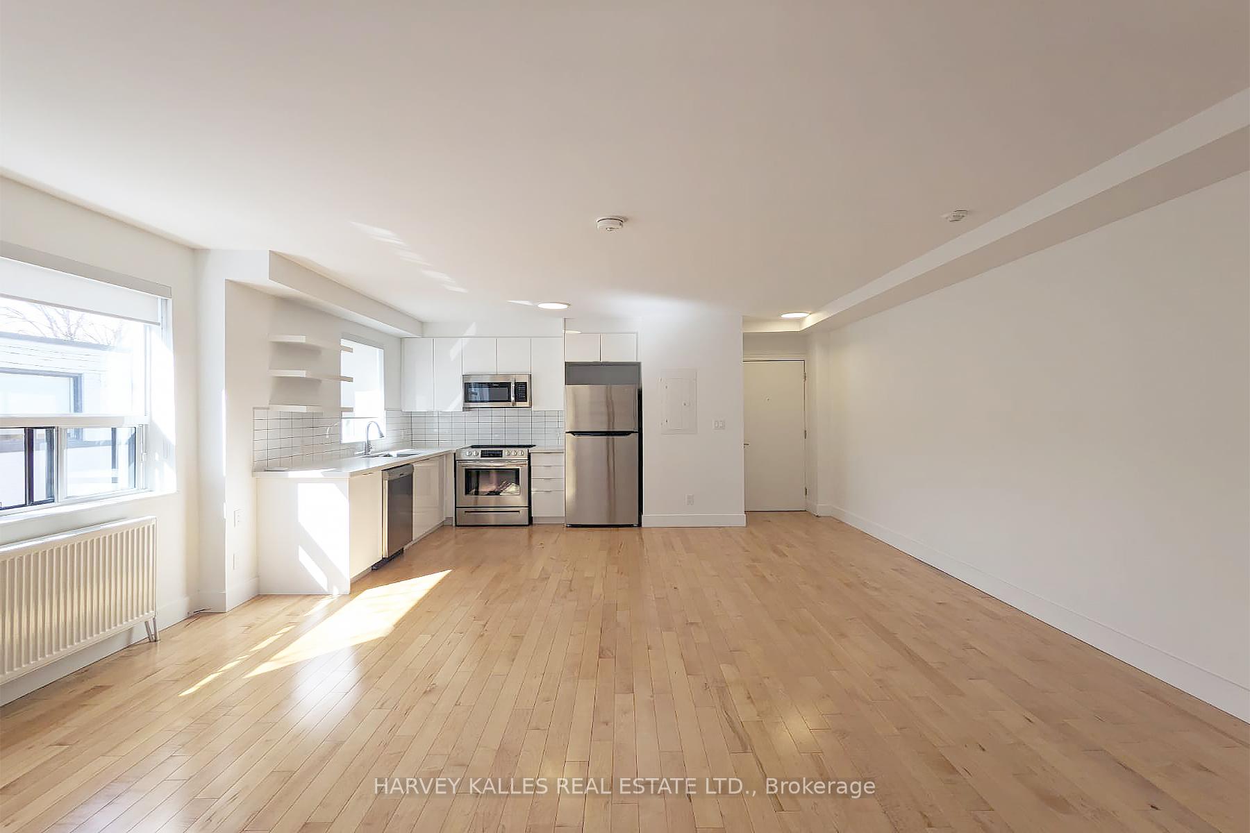 Photo 6 of Unit 10, 2901 St Clair Avenue E, Toronto, O'Connor-Parkview — HOMEH