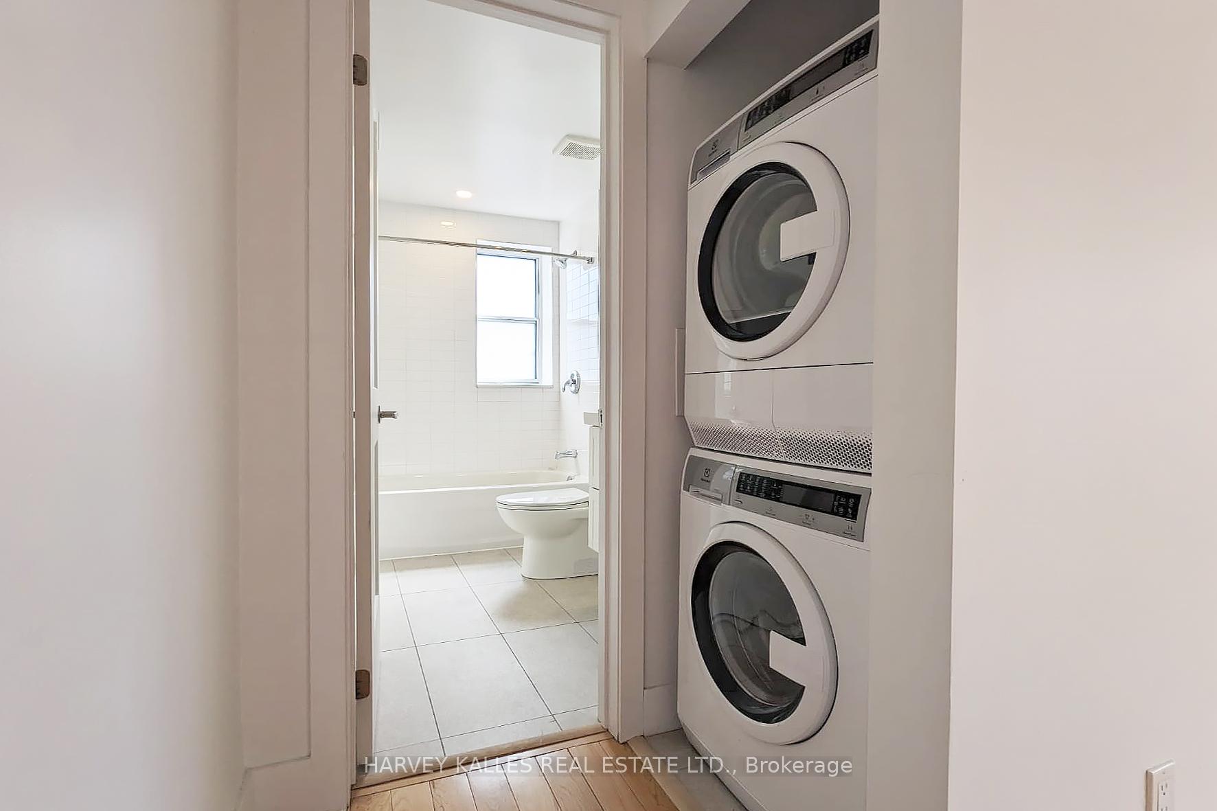 Photo 8 of Unit 10, 2901 St Clair Avenue E, Toronto, O'Connor-Parkview — HOMEH