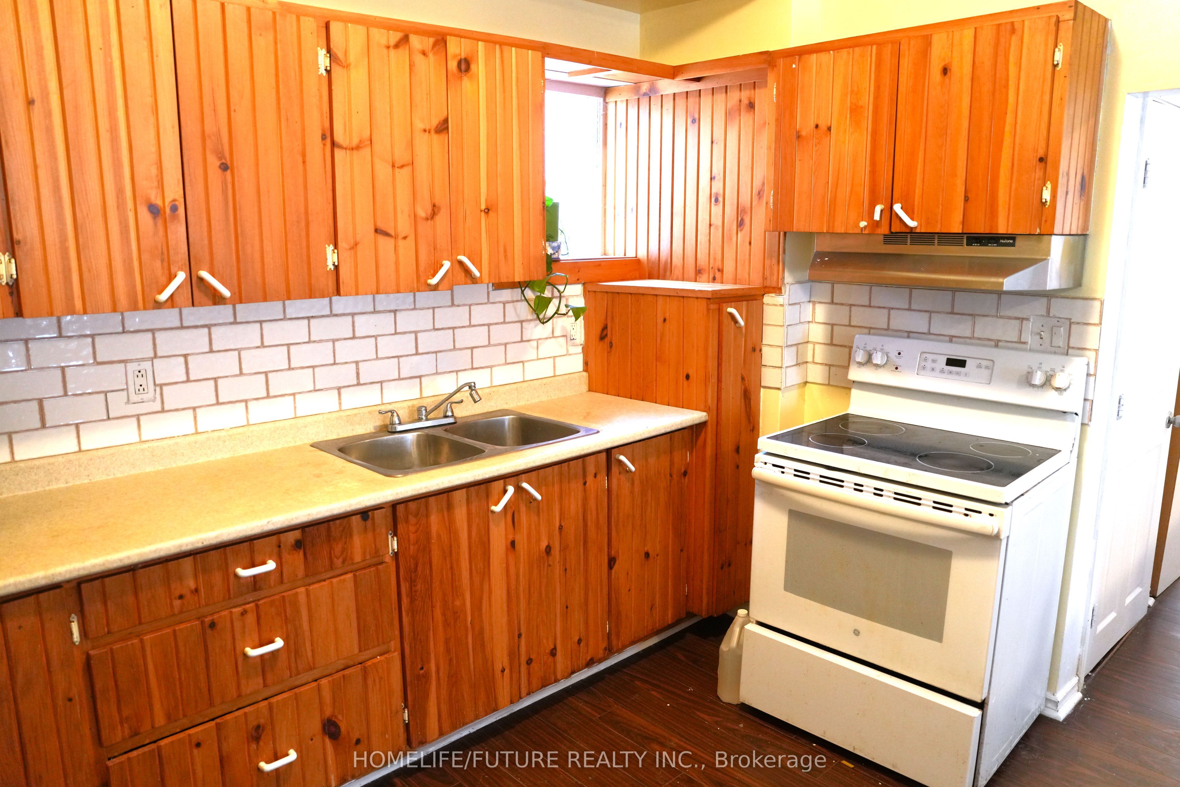 Photo 19 of 273 Haig Street, Oshawa, O'Neill — HOMEH