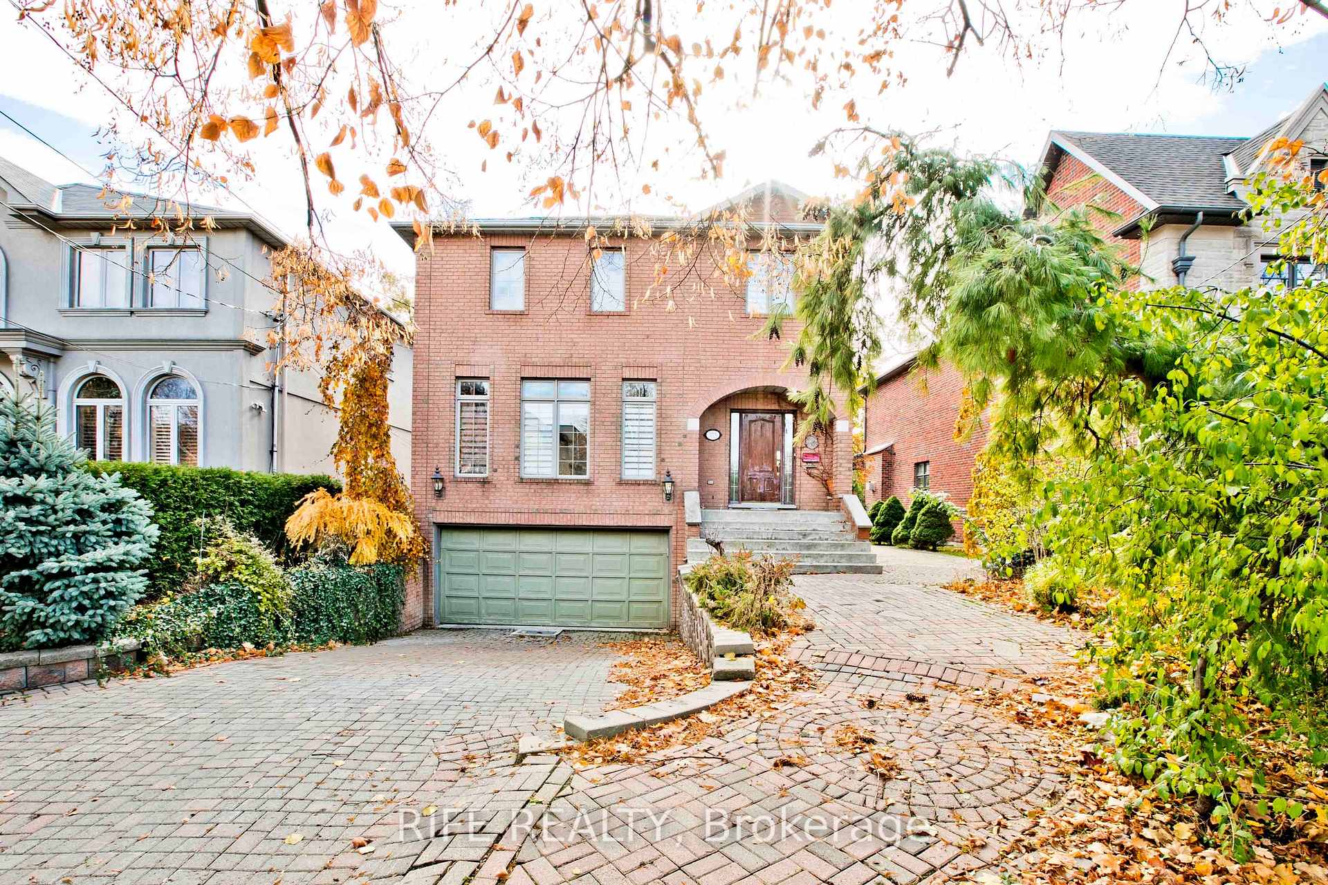 Photo 1 of 573 Old Orchard Grove, Toronto, Bedford Park-Nortown — HOMEH