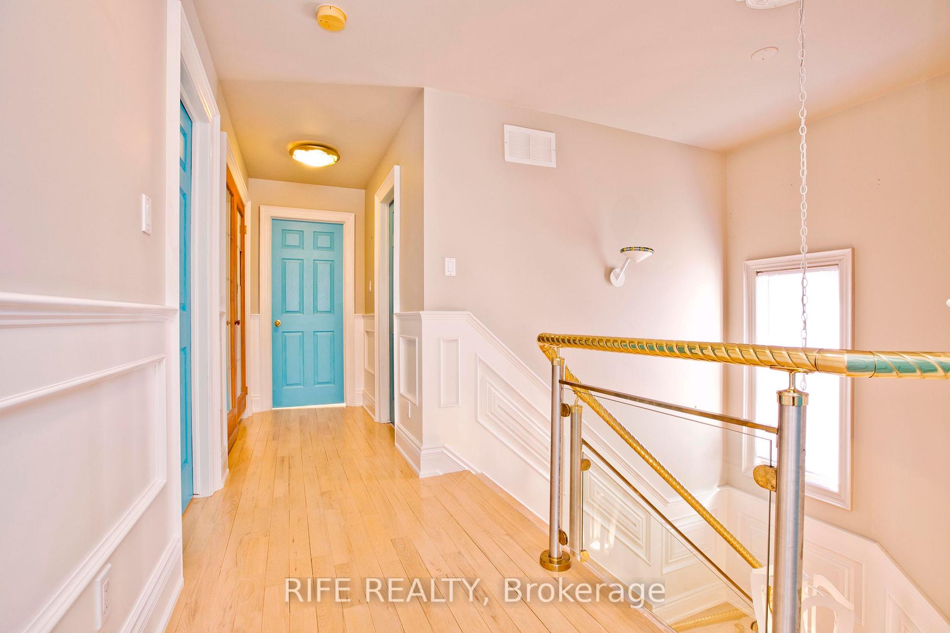 Photo 34 of 573 Old Orchard Grove, Toronto, Bedford Park-Nortown — HOMEH