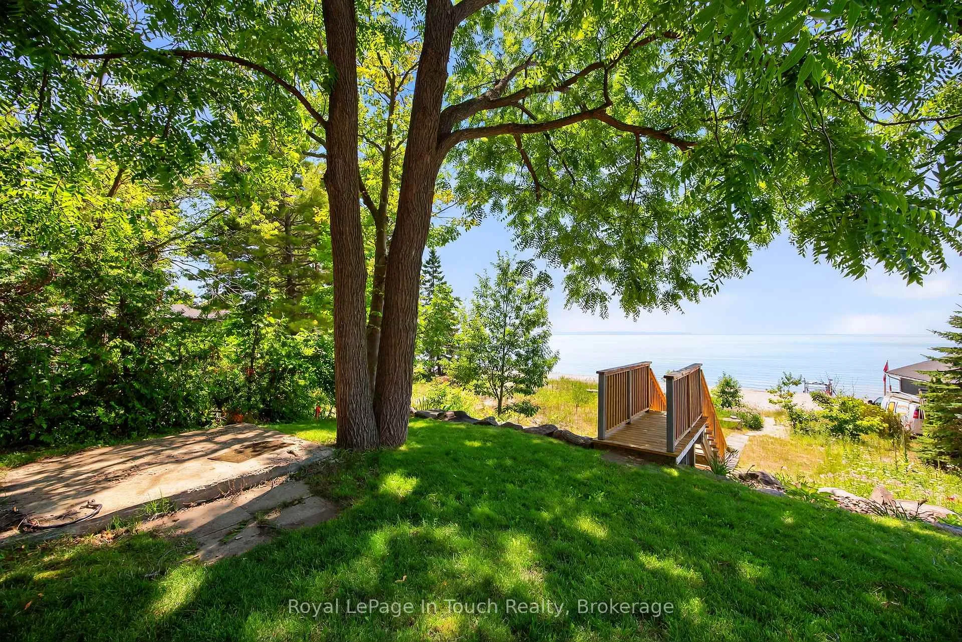 Photo 35 of 44 Tiny Beaches Road S, Tiny, Rural Tiny — HOMEH