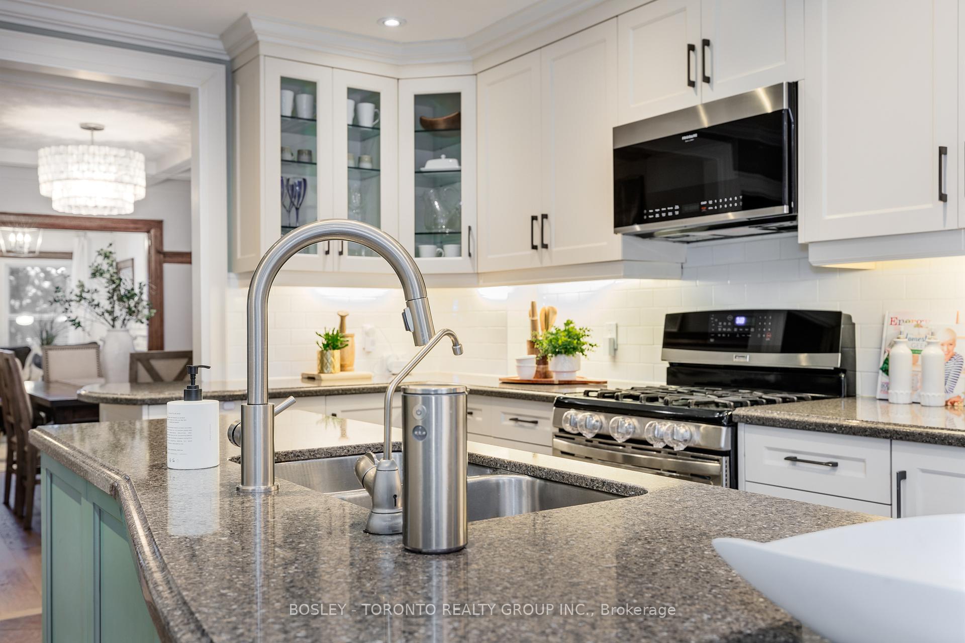 Photo 10 of 96 Gillard Avenue, Toronto, Greenwood-Coxwell — HOMEH