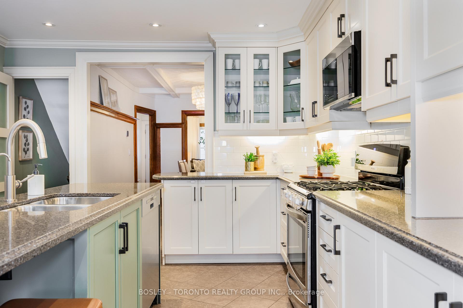 Photo 12 of 96 Gillard Avenue, Toronto, Greenwood-Coxwell — HOMEH