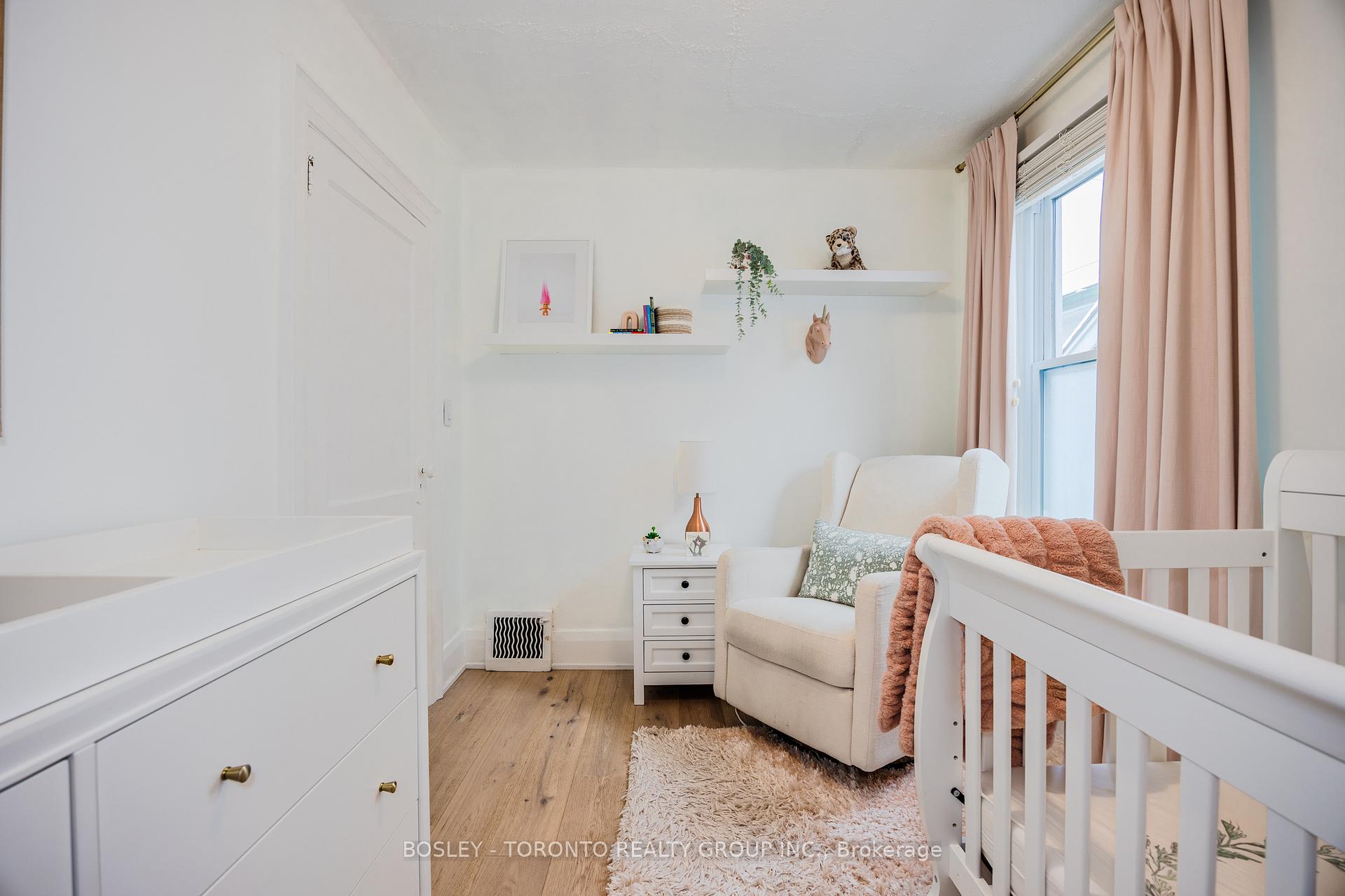 Photo 31 of 96 Gillard Avenue, Toronto, Greenwood-Coxwell — HOMEH