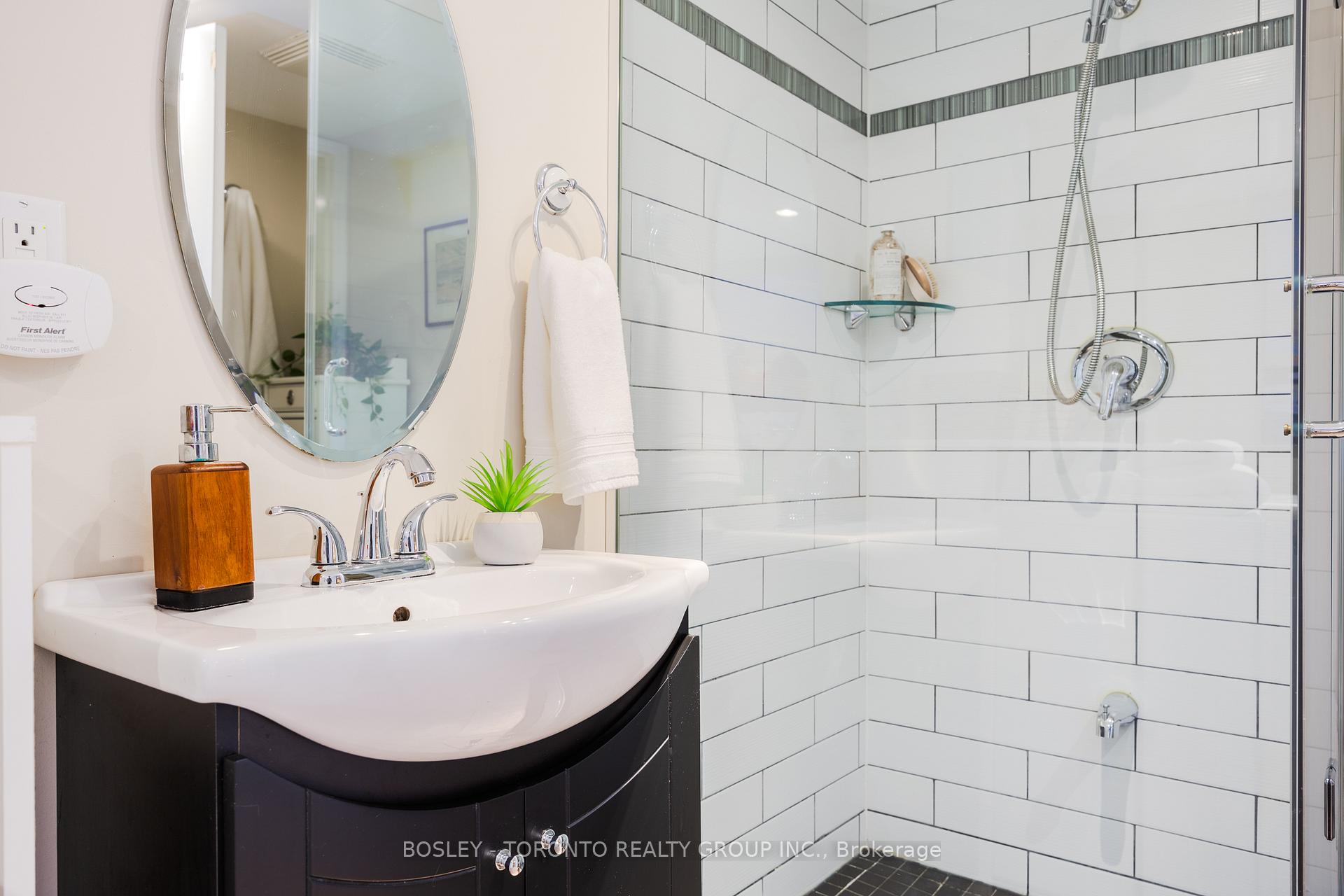 Photo 38 of 96 Gillard Avenue, Toronto, Greenwood-Coxwell — HOMEH