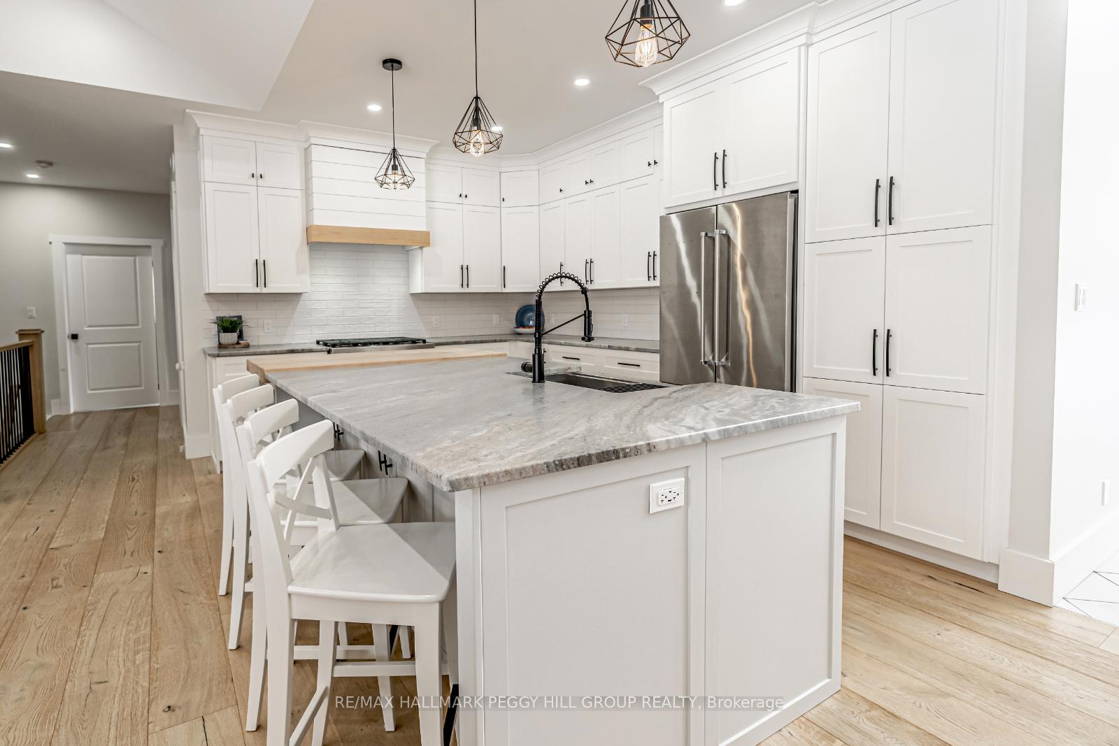 Photo 9 of 111 Windermere Circle, Tay, Rural Tay — HOMEH