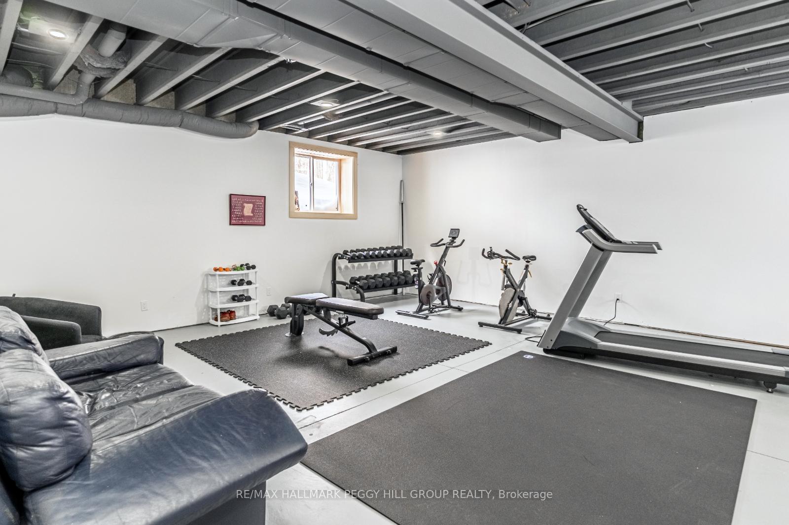 Photo 31 of 111 Windermere Circle, Tay, Rural Tay — HOMEH