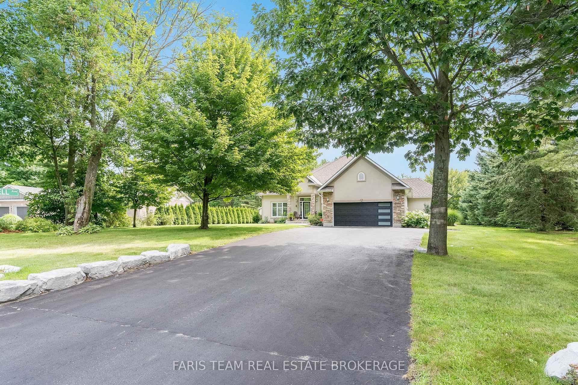 Photo 3 of 127 Goldfinch Crescent, Tiny, Rural Tiny — HOMEH