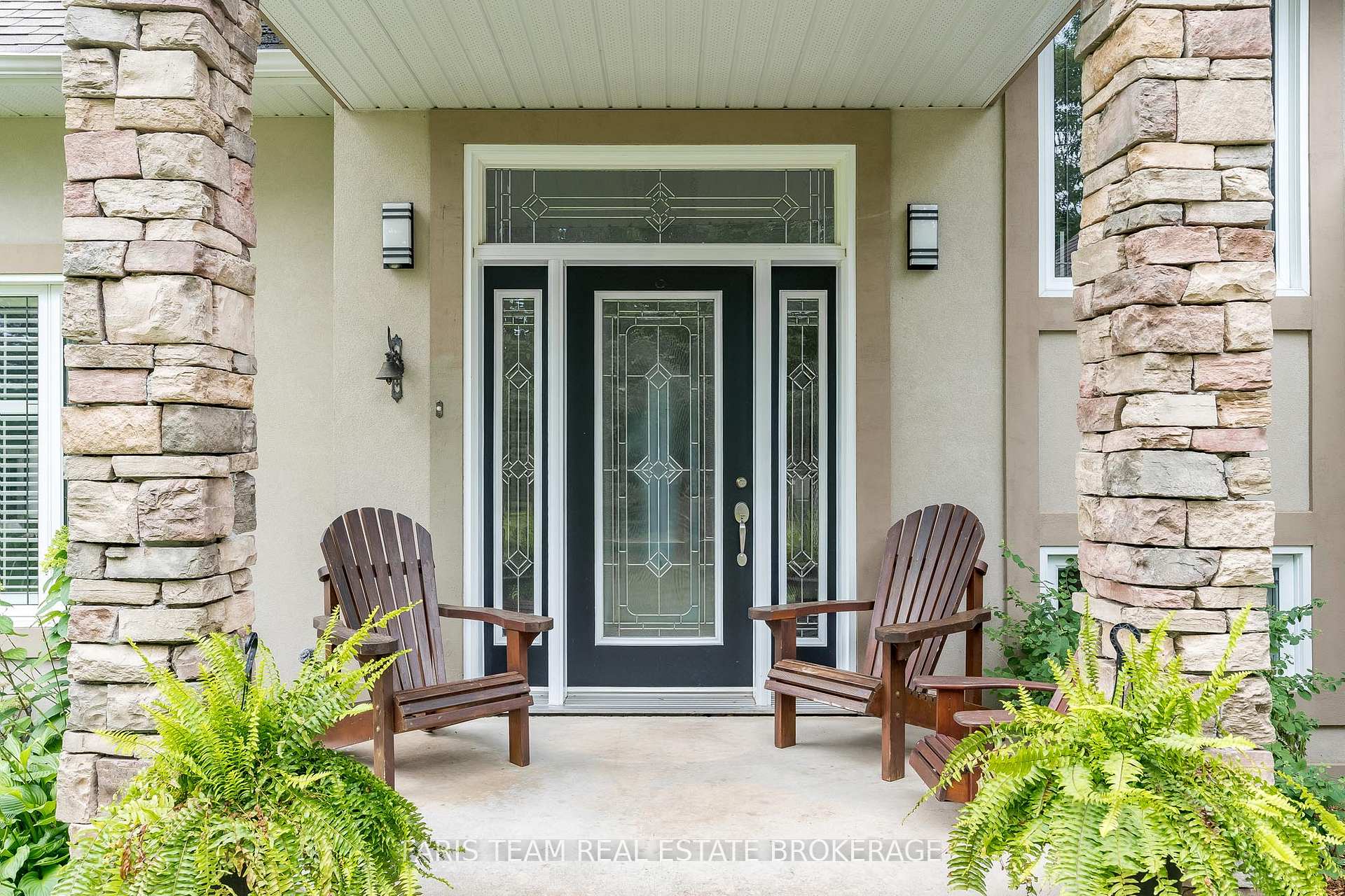 Photo 6 of 127 Goldfinch Crescent, Tiny, Rural Tiny — HOMEH