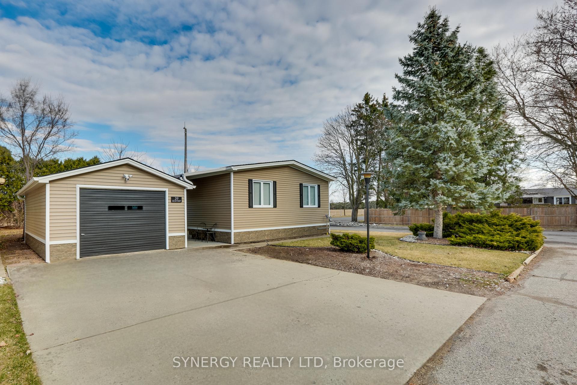Photo 1 of 39 Miller Street, Strathroy-Caradoc, SE — HOMEH