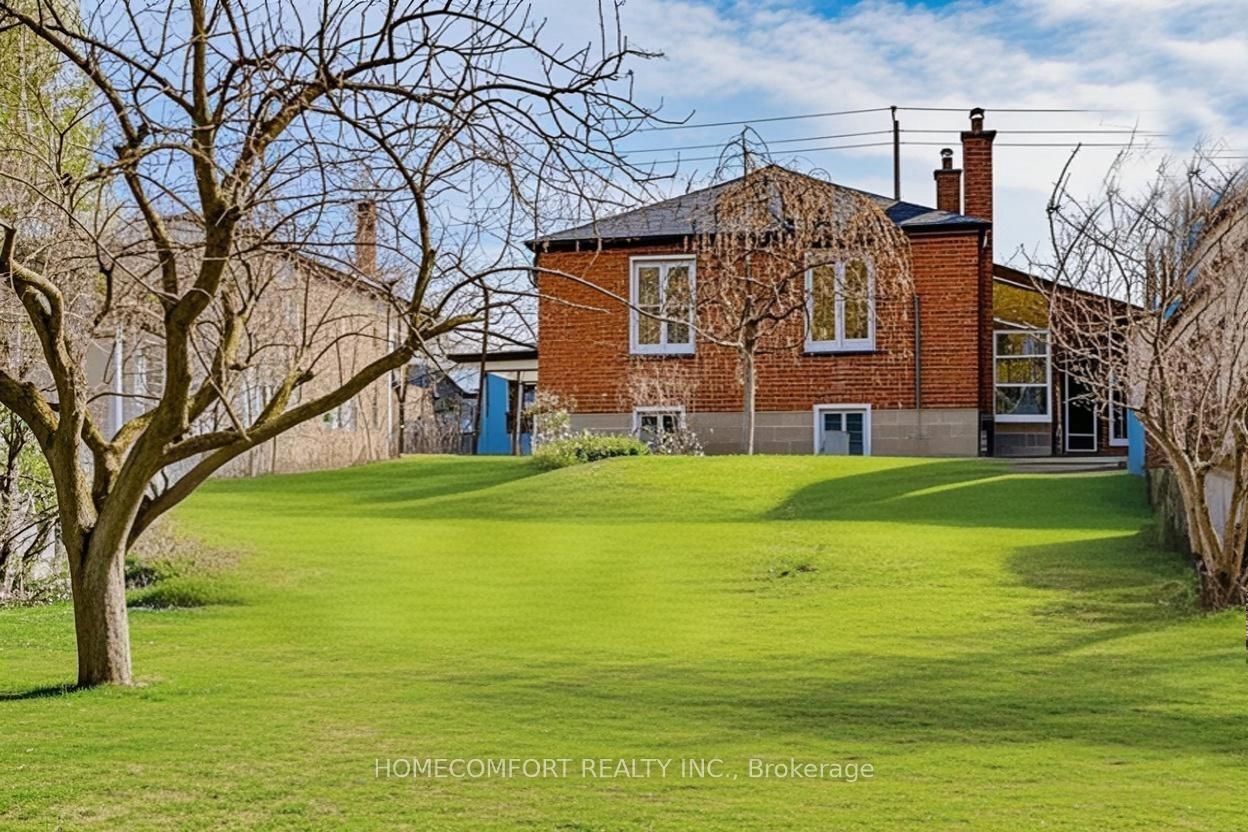 Photo 5 of 128 Rexleigh Drive, Toronto, O'Connor-Parkview — HOMEH