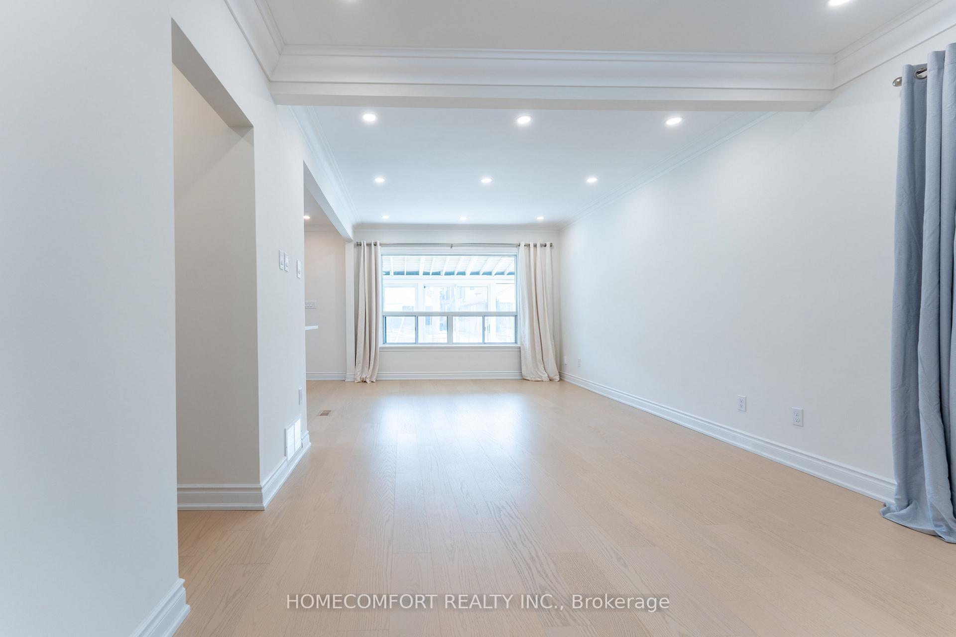 Photo 13 of 128 Rexleigh Drive, Toronto, O'Connor-Parkview — HOMEH
