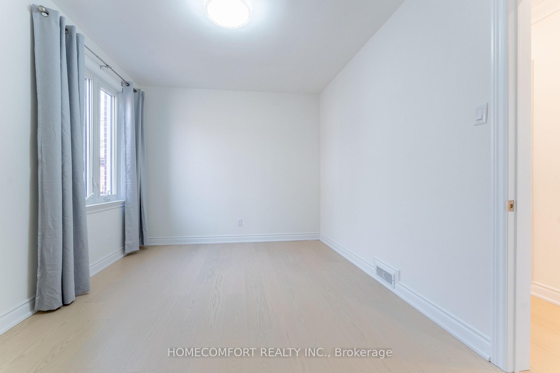 Photo 16 of 128 Rexleigh Drive, Toronto, O'Connor-Parkview — HOMEH