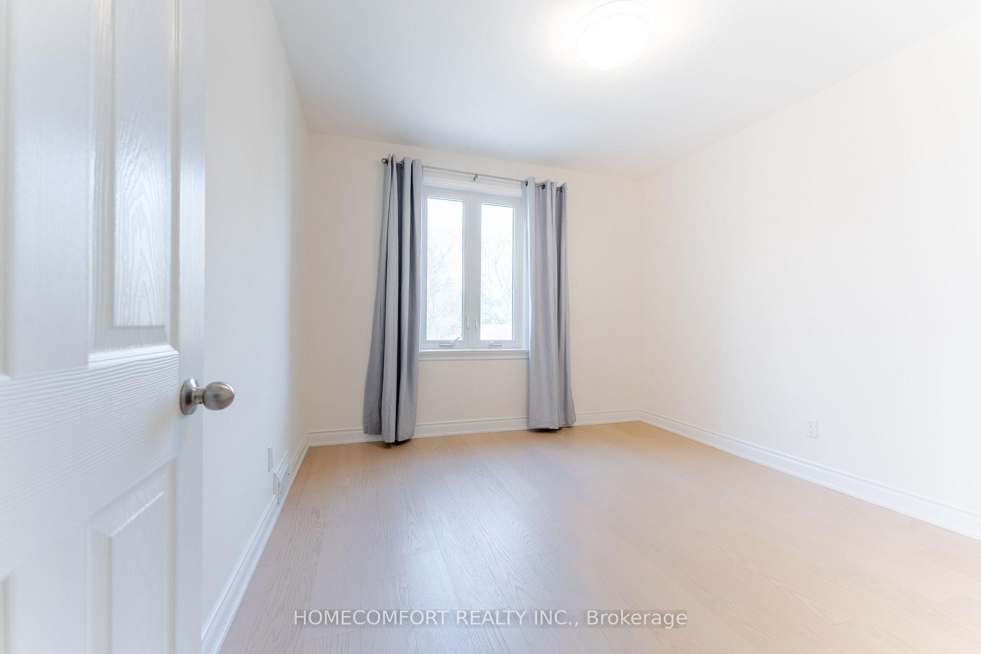 Photo 19 of 128 Rexleigh Drive, Toronto, O'Connor-Parkview — HOMEH