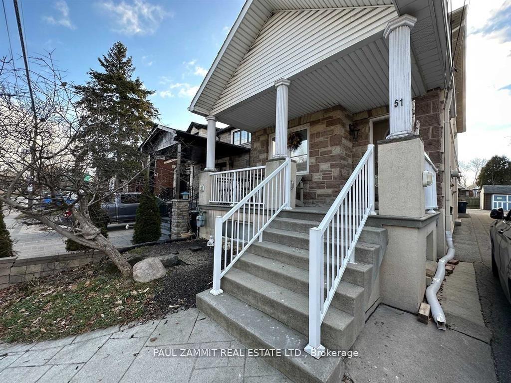 Photo 3 of 51 Secord Avenue, Toronto, Woodbine-Lumsden — HOMEH