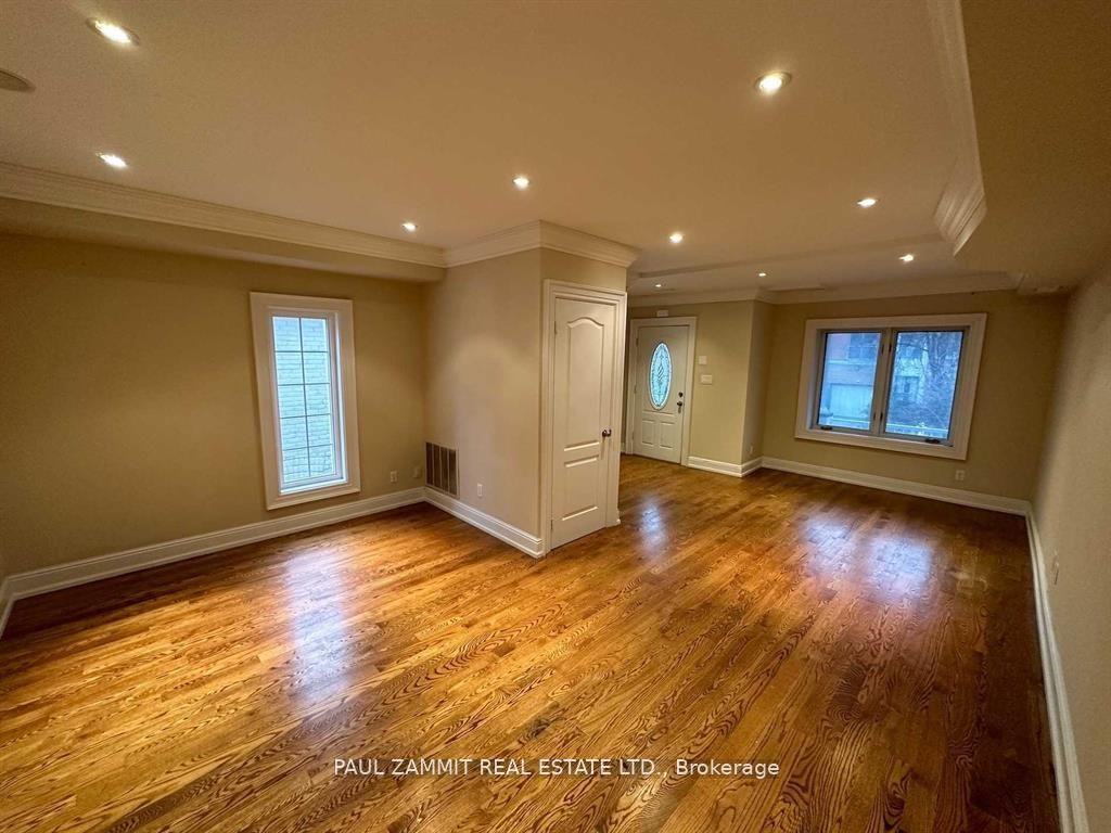Photo 6 of 51 Secord Avenue, Toronto, Woodbine-Lumsden — HOMEH