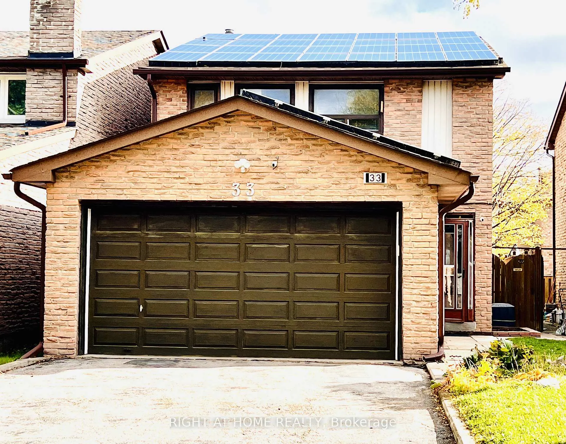Photo 1 of 33 Fullerton Crescent, Markham, Milliken Mills West — HOMEH