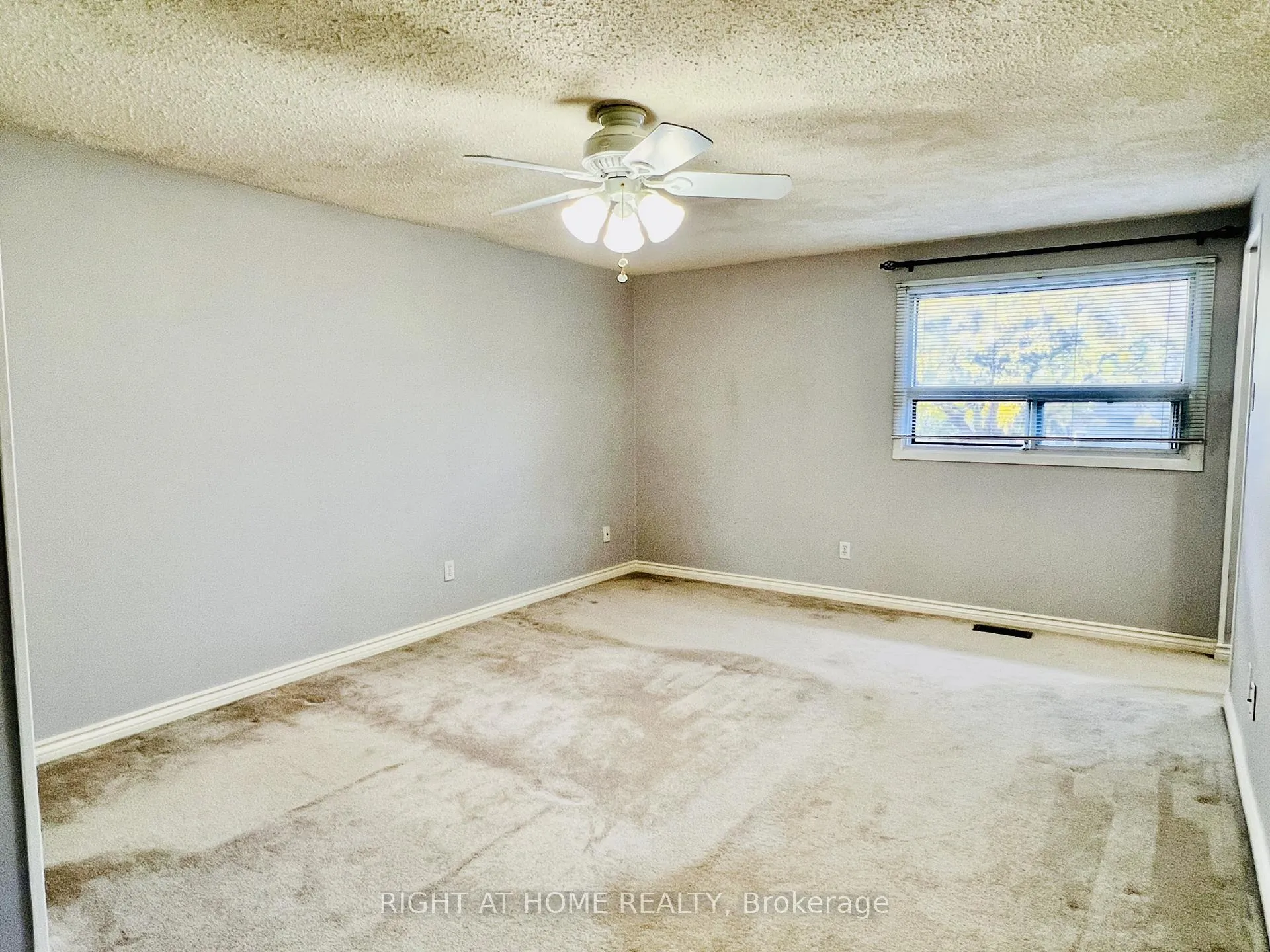 Photo 20 of 33 Fullerton Crescent, Markham, Milliken Mills West — HOMEH