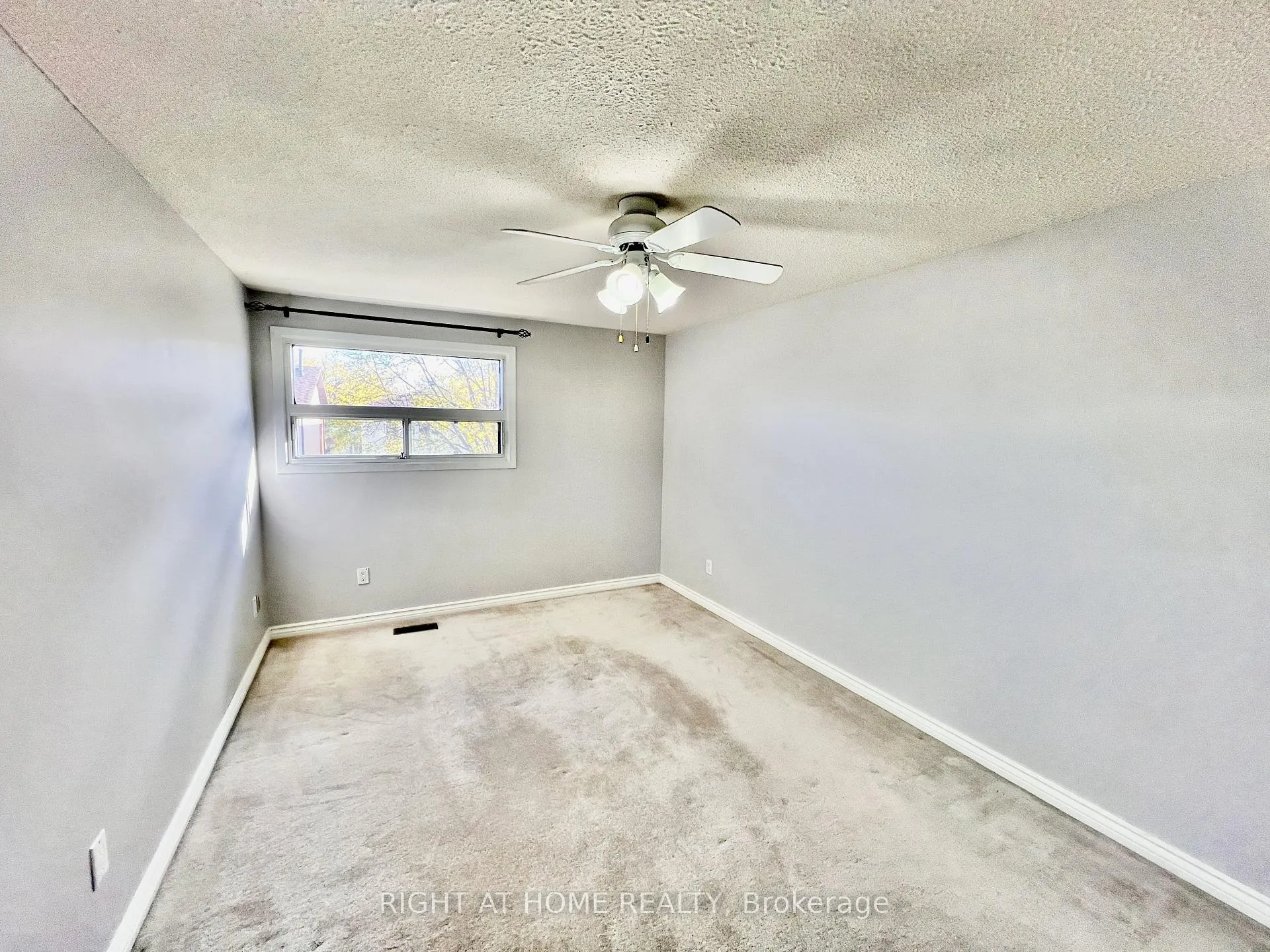 Photo 26 of 33 Fullerton Crescent, Markham, Milliken Mills West — HOMEH