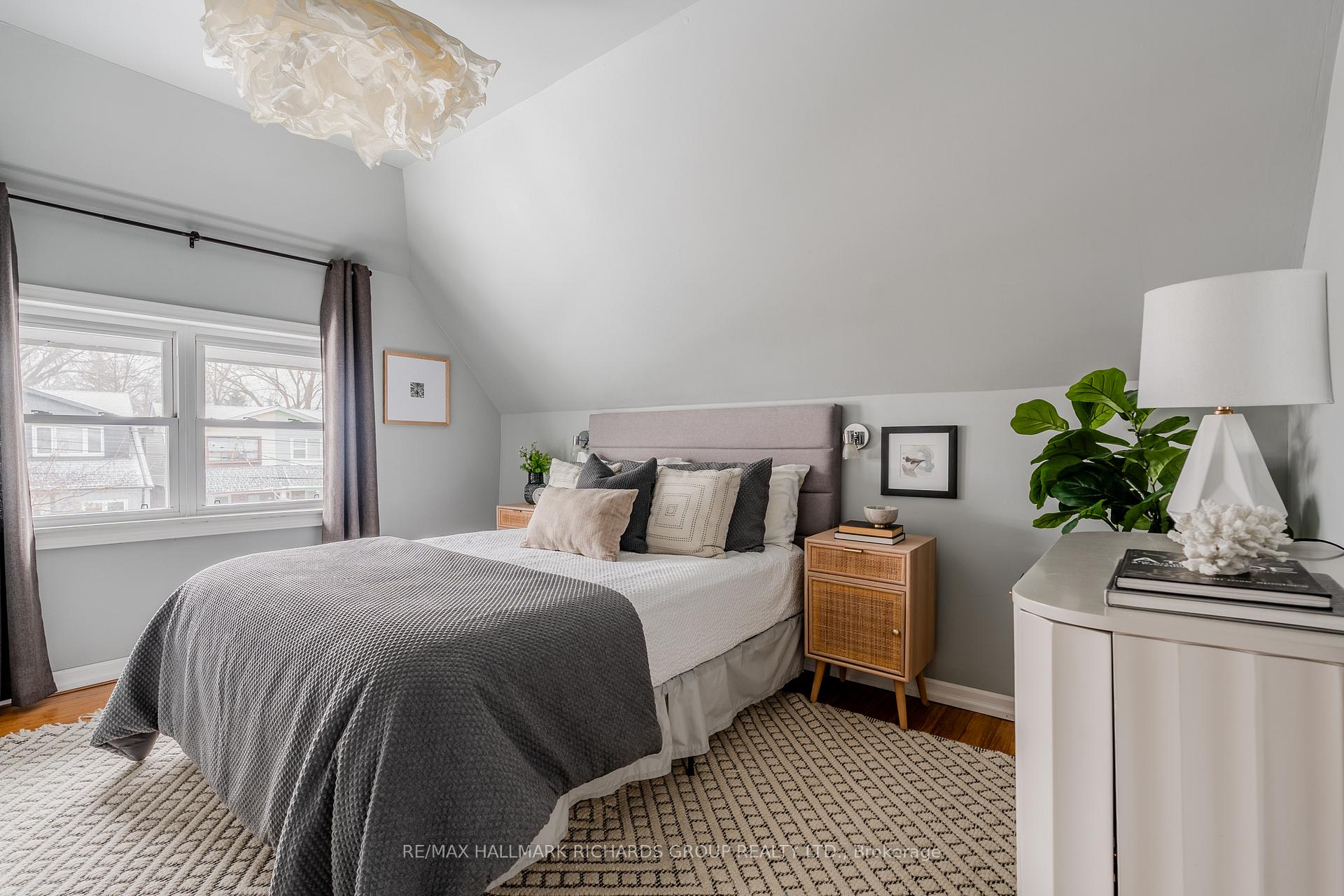 Photo 10 of 398 Coxwell Avenue, Toronto, Greenwood-Coxwell — HOMEH