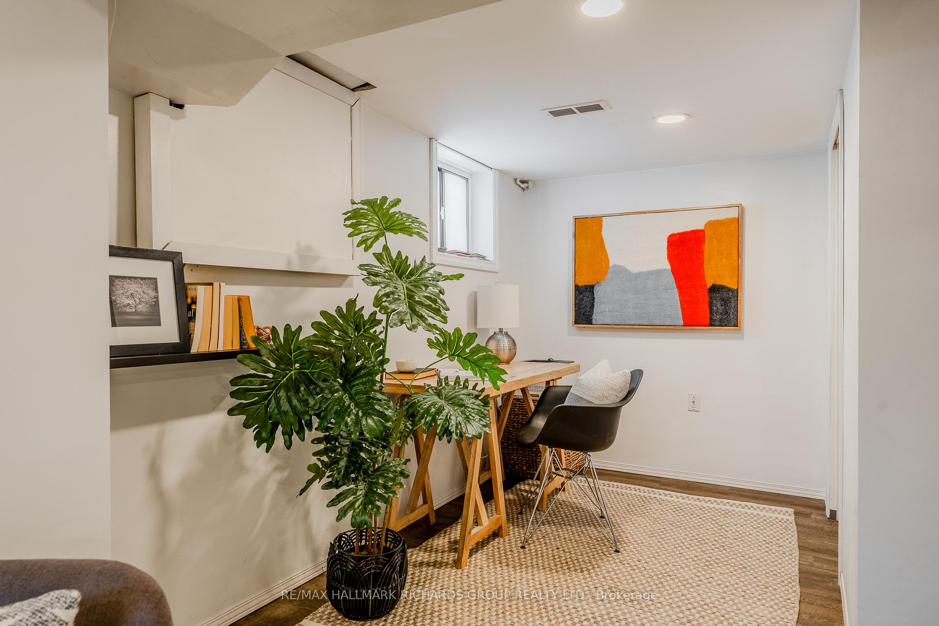 Photo 15 of 398 Coxwell Avenue, Toronto, Greenwood-Coxwell — HOMEH