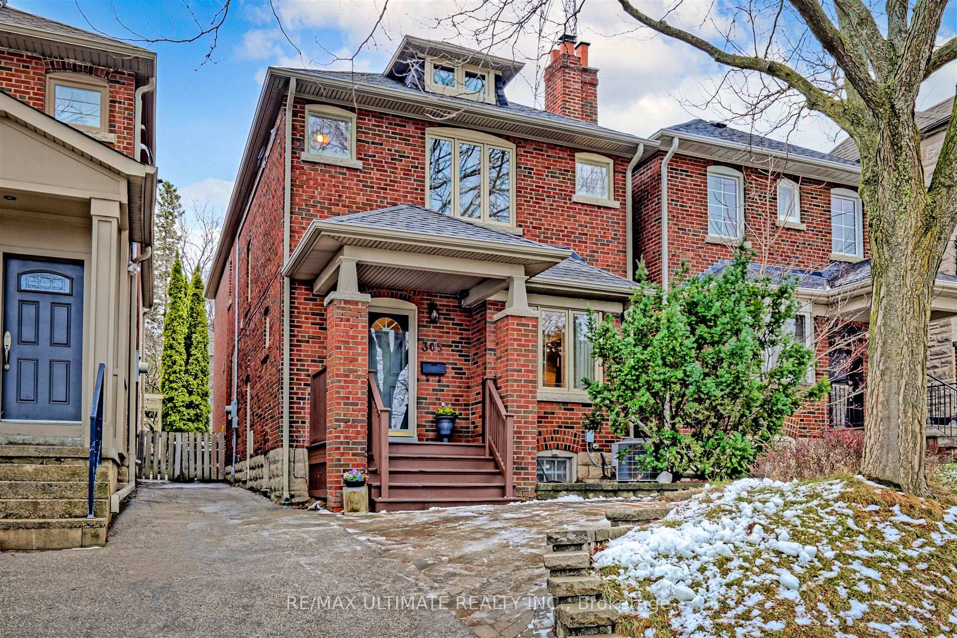 Photo 1 of 305 Castlefield Avenue, Toronto, Lawrence Park South — HOMEH