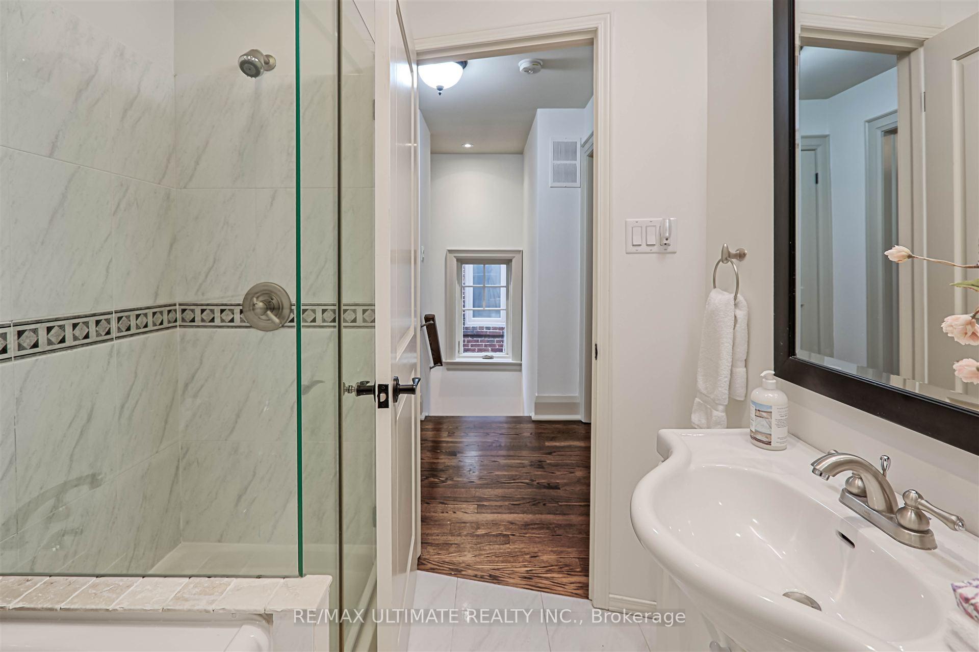 Photo 26 of 305 Castlefield Avenue, Toronto, Lawrence Park South — HOMEH