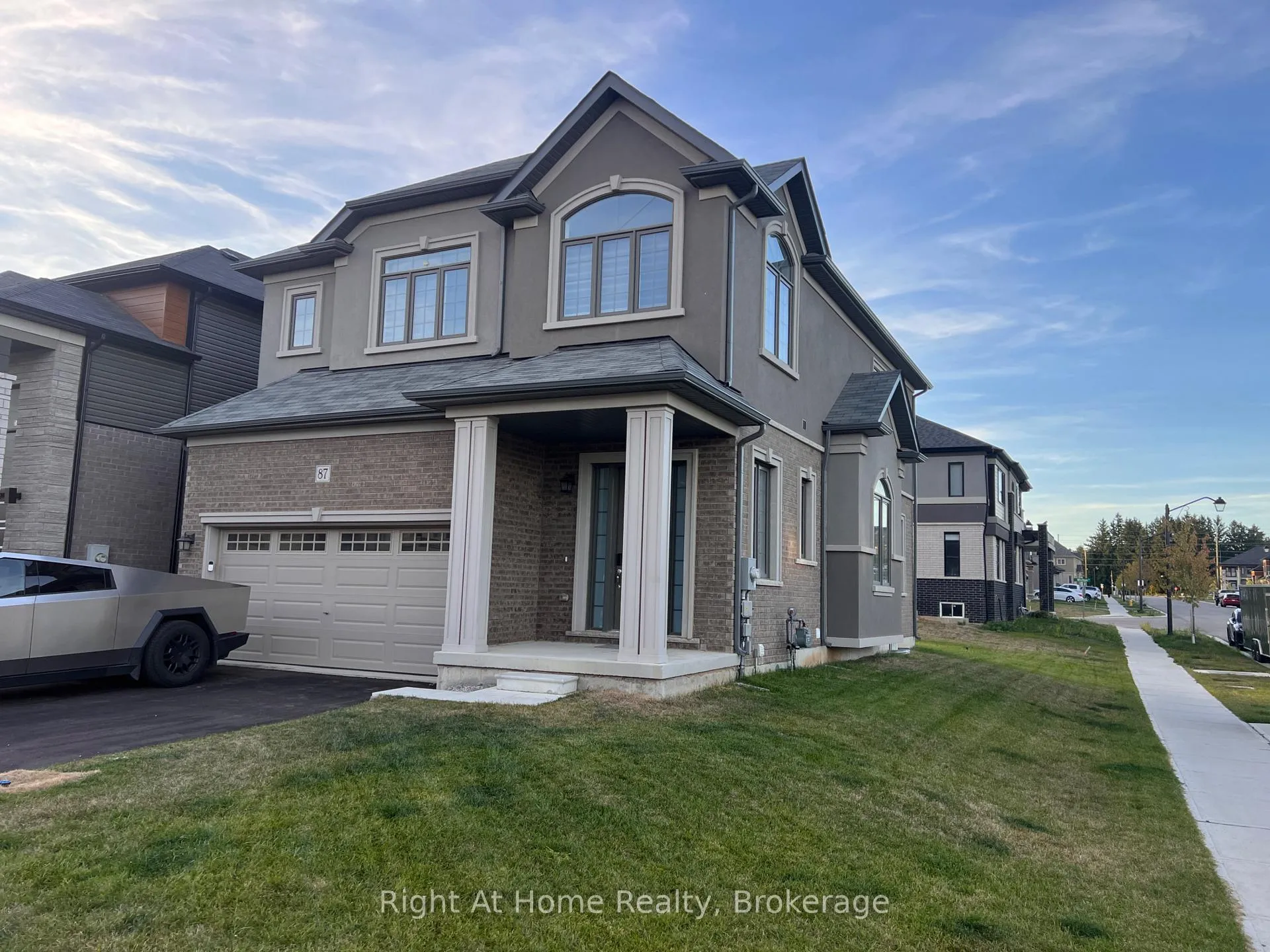 Photo 2 of Unit Basement, 87 Hitchman Street, Brant, Paris — HOMEH