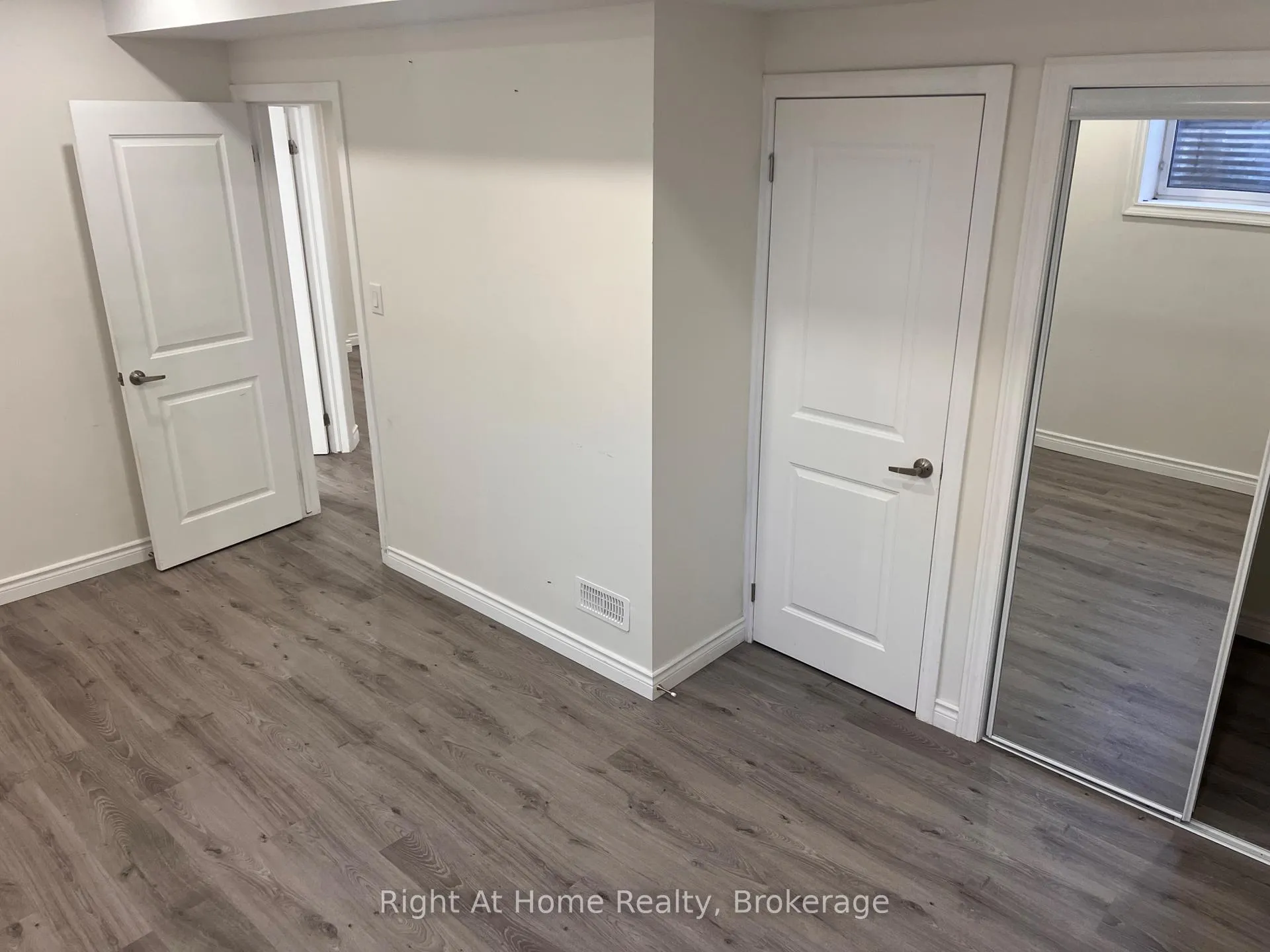 Photo 11 of Unit Basement, 87 Hitchman Street, Brant, Paris — HOMEH