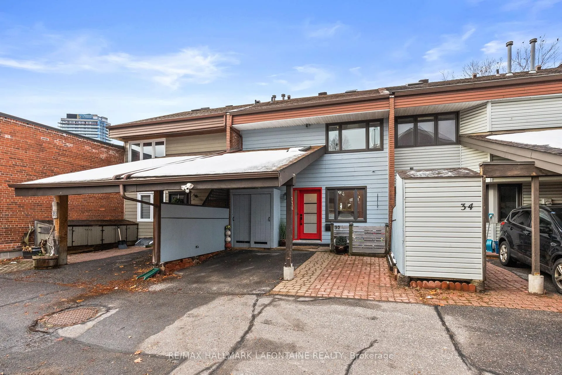 Photo 1 of Unit 32, 110 Walnut Court, Ottawa, West Centre Town — HOMEH