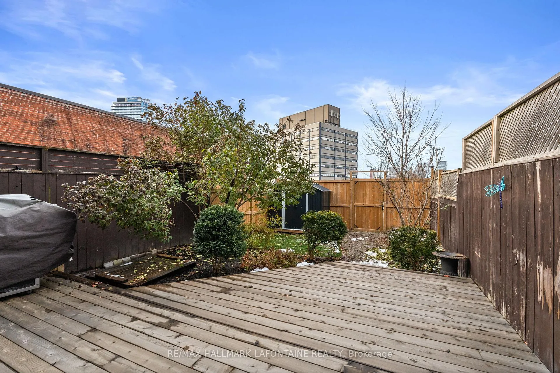 Photo 38 of Unit 32, 110 Walnut Court, Ottawa, West Centre Town — HOMEH