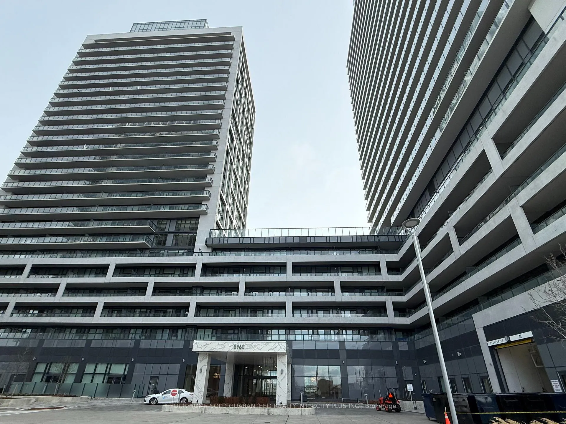 Photo 1 of Unit 817, 8960 Jane Street, Vaughan, Vellore Village — HOMEH