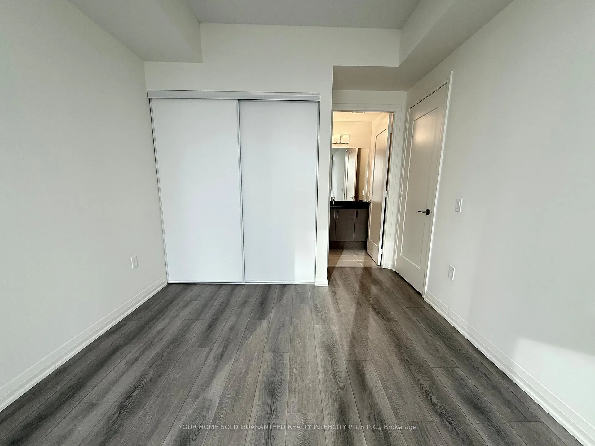 Photo 13 of Unit 817, 8960 Jane Street, Vaughan, Vellore Village — HOMEH