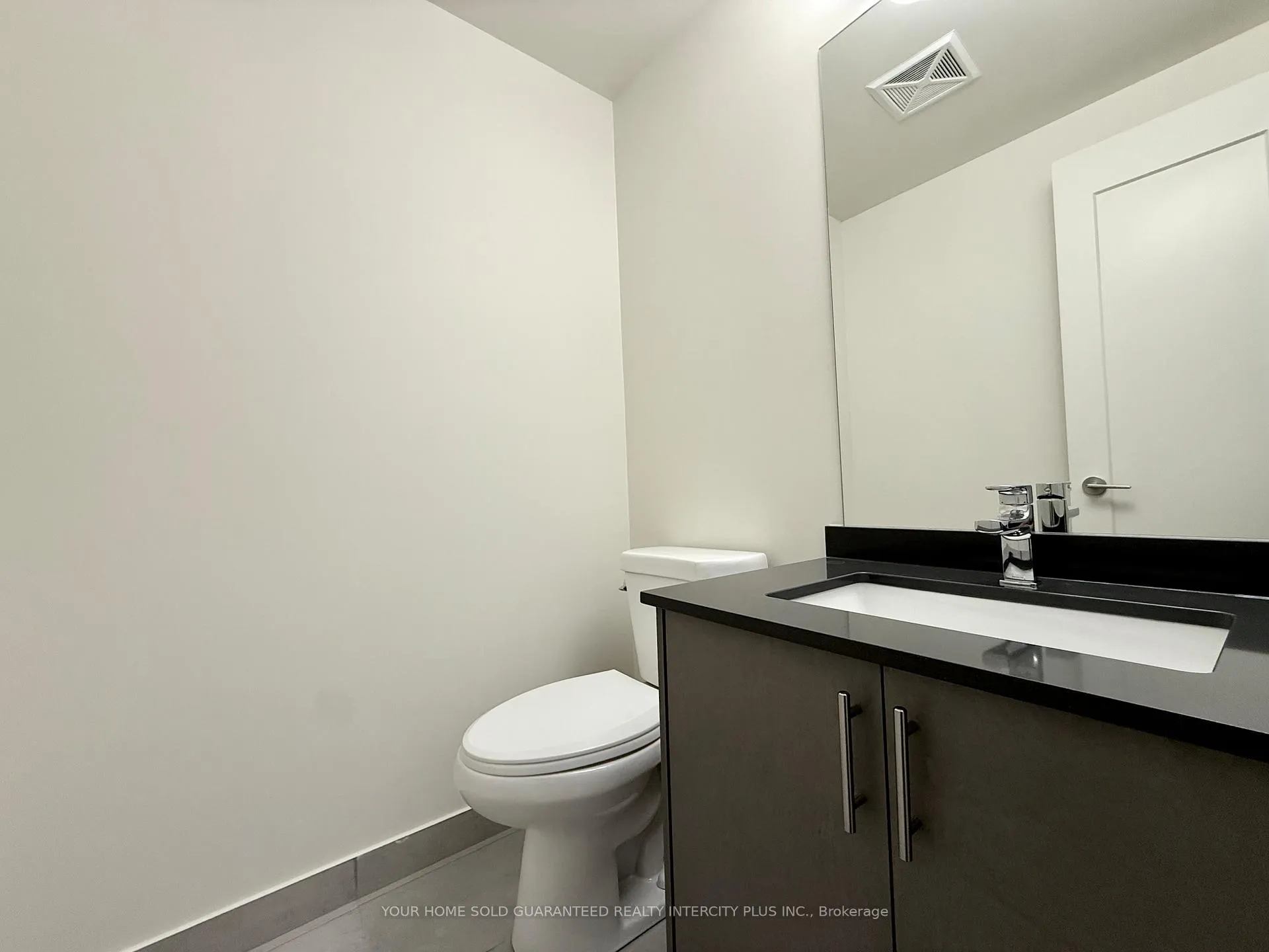 Photo 16 of Unit 817, 8960 Jane Street, Vaughan, Vellore Village — HOMEH