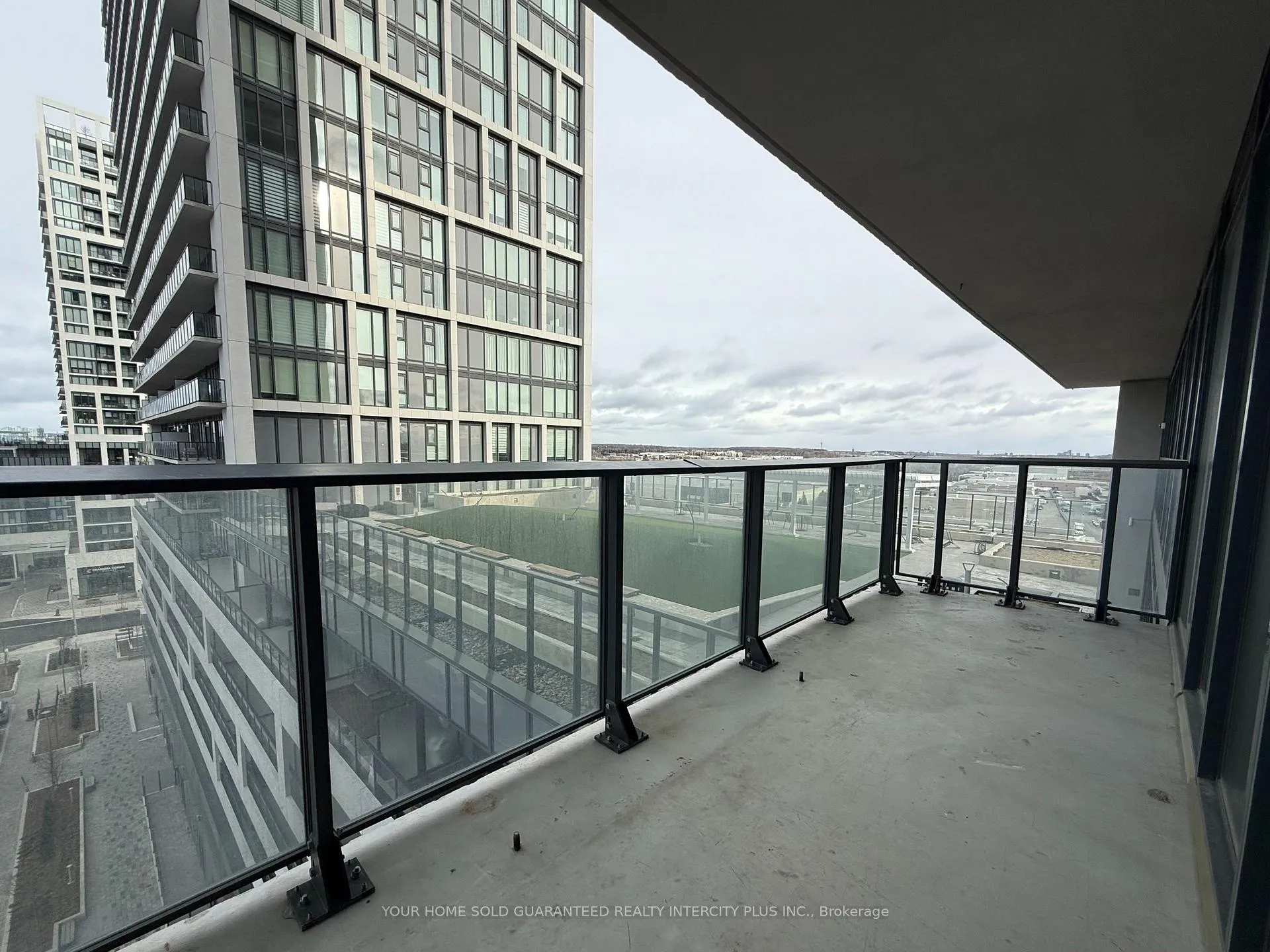 Photo 17 of Unit 817, 8960 Jane Street, Vaughan, Vellore Village — HOMEH