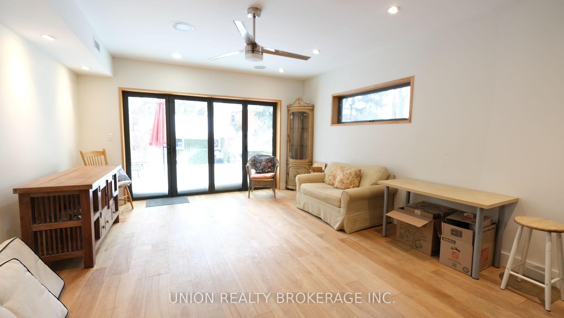 Photo 6 of 289 Willow Avenue, Toronto, The Beaches — HOMEH