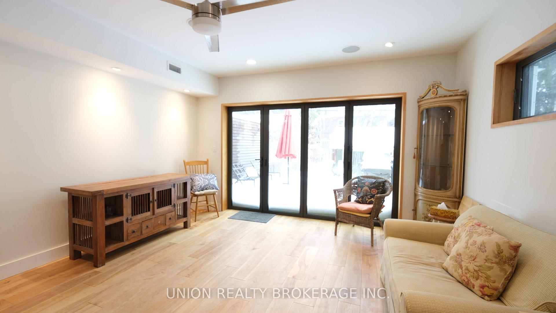 Photo 7 of 289 Willow Avenue, Toronto, The Beaches — HOMEH