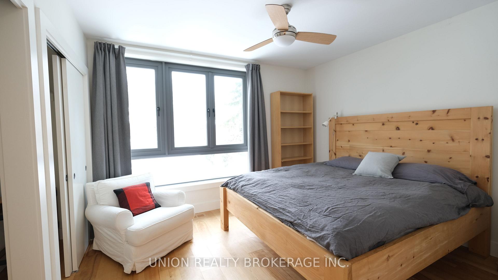 Photo 17 of 289 Willow Avenue, Toronto, The Beaches — HOMEH