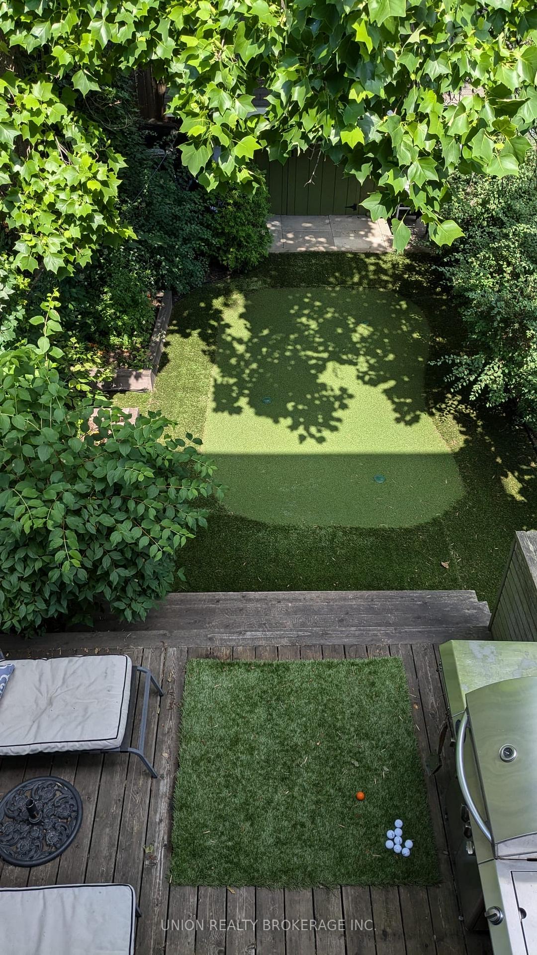 Photo 18 of 289 Willow Avenue, Toronto, The Beaches — HOMEH