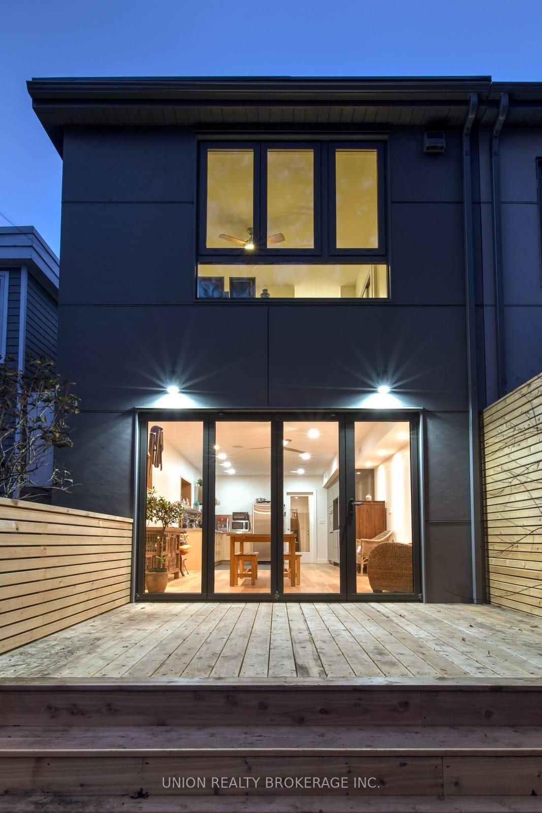 Photo 19 of 289 Willow Avenue, Toronto, The Beaches — HOMEH