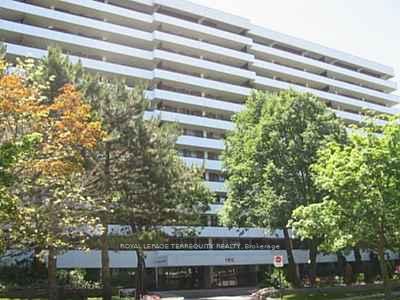 Photo 2 of Unit 311, 1 Royal Orchard Blvd, Markham, Unionville — HOMEH