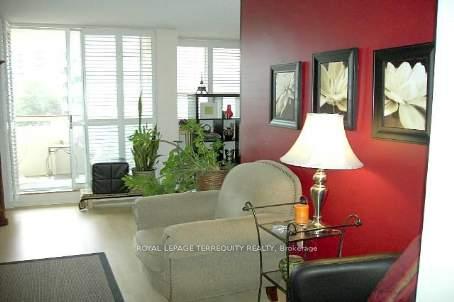 Photo 3 of Unit 311, 1 Royal Orchard Blvd, Markham, Unionville — HOMEH