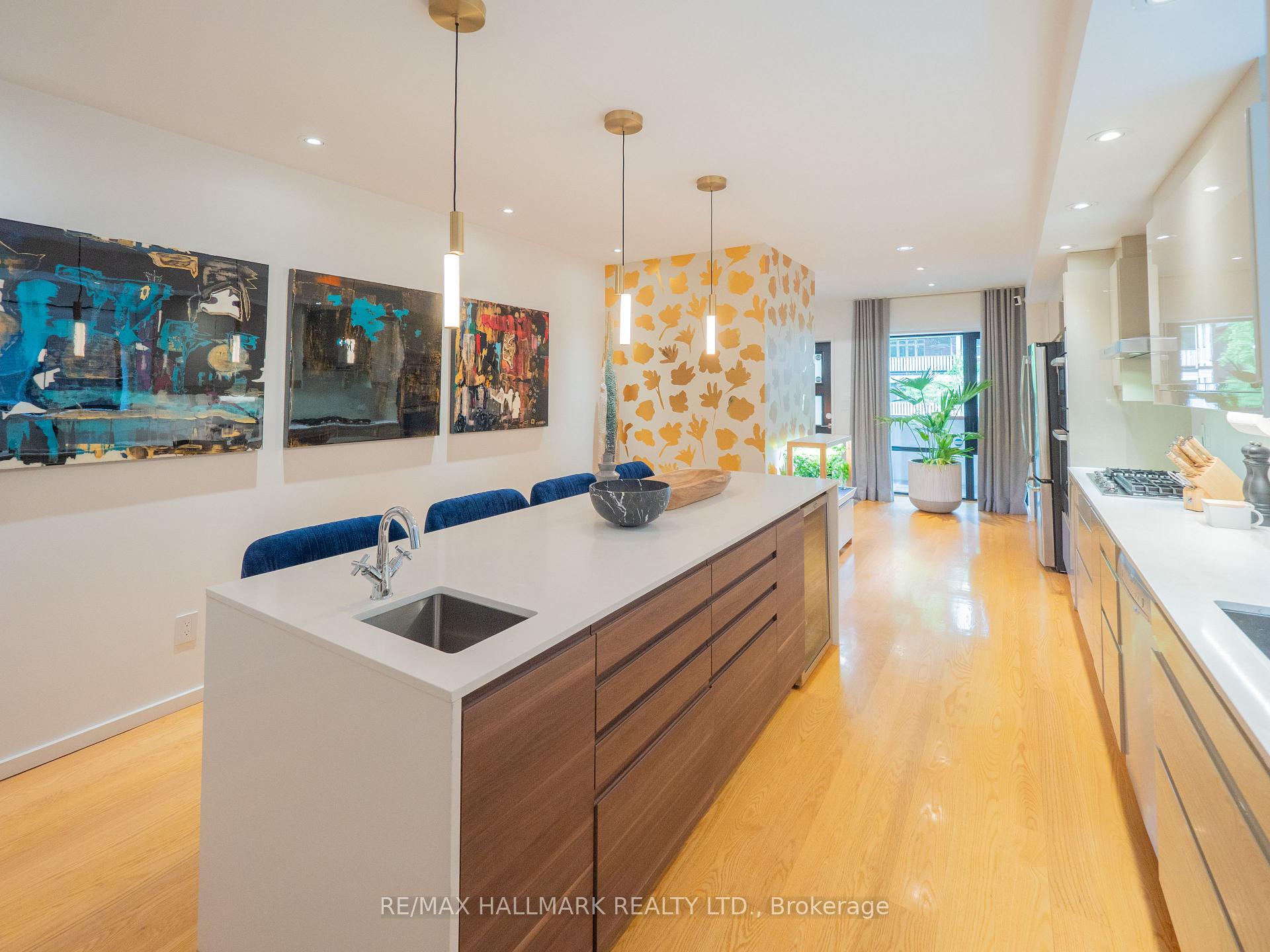 Photo 14 of 12 Thorncliffe Avenue, Toronto, Playter Estates-Danforth — HOMEH