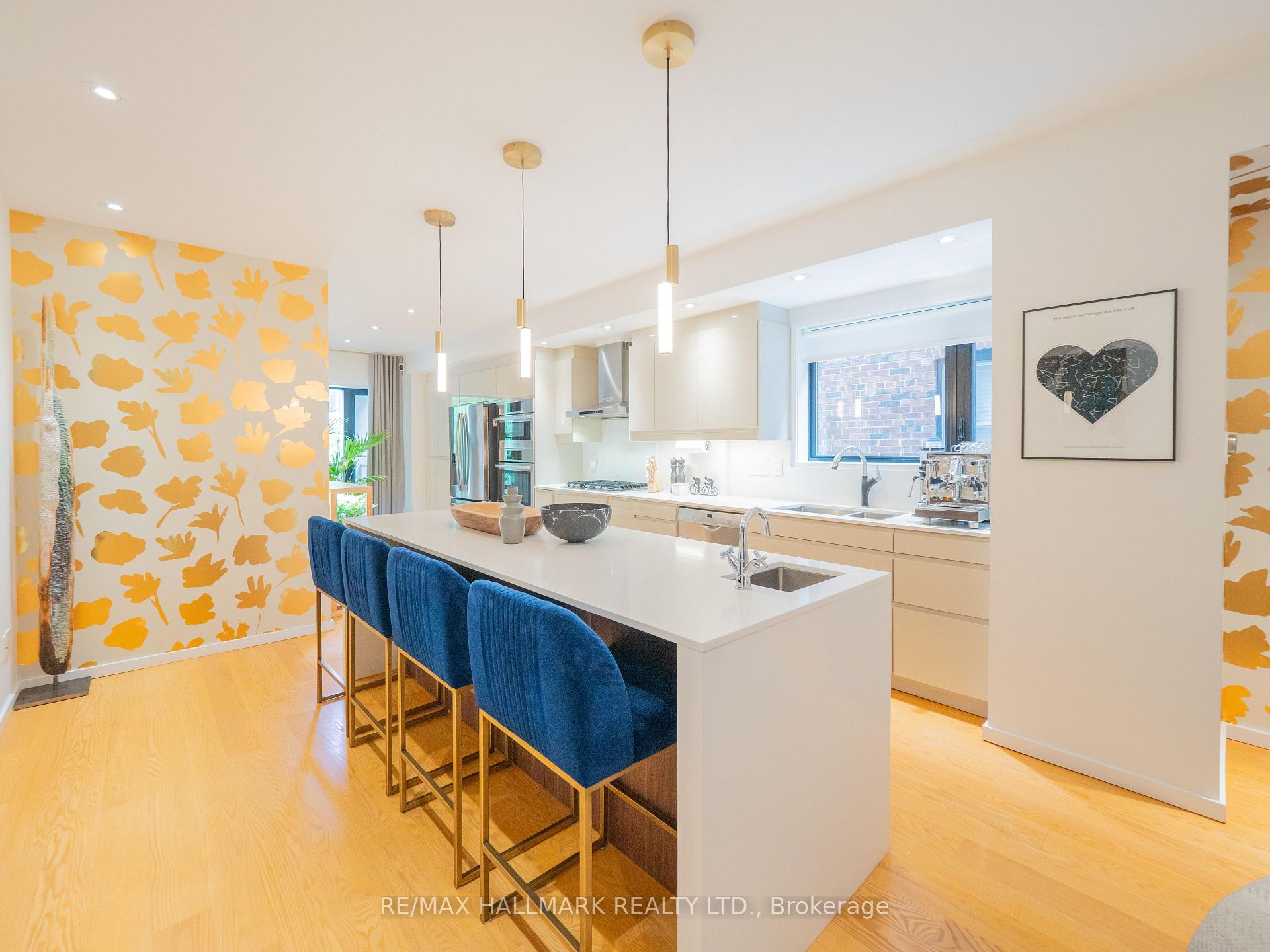 Photo 15 of 12 Thorncliffe Avenue, Toronto, Playter Estates-Danforth — HOMEH