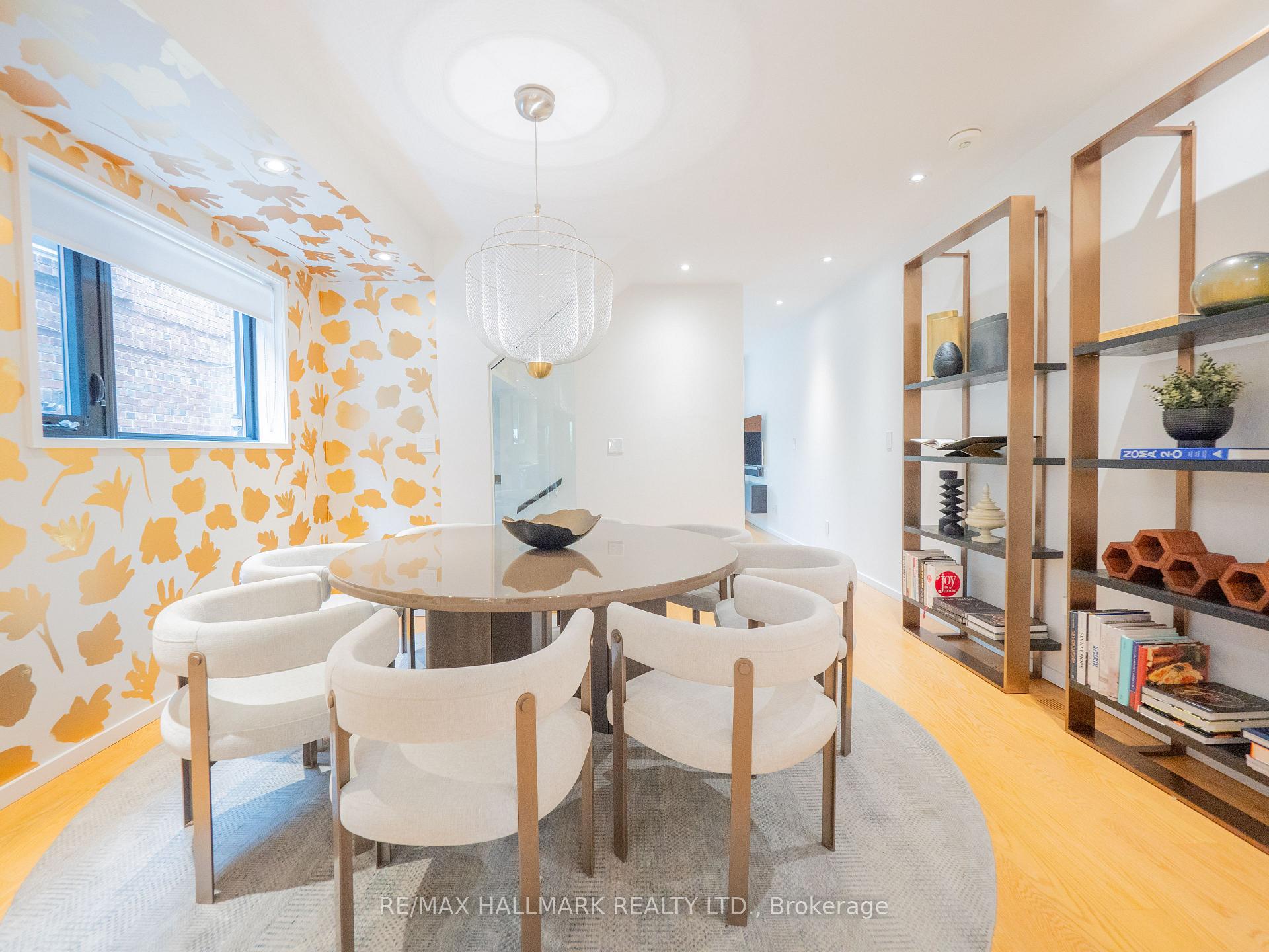 Photo 16 of 12 Thorncliffe Avenue, Toronto, Playter Estates-Danforth — HOMEH
