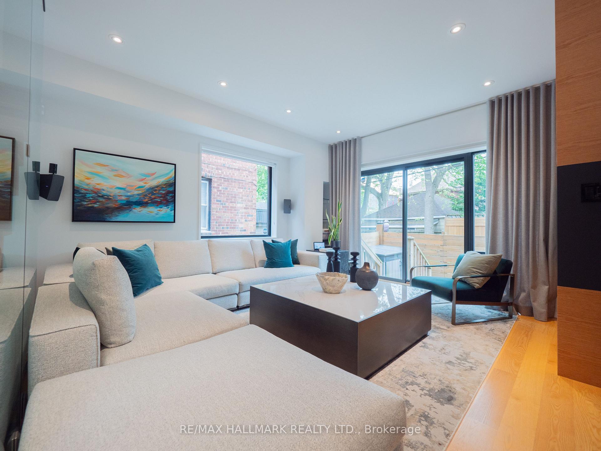 Photo 20 of 12 Thorncliffe Avenue, Toronto, Playter Estates-Danforth — HOMEH